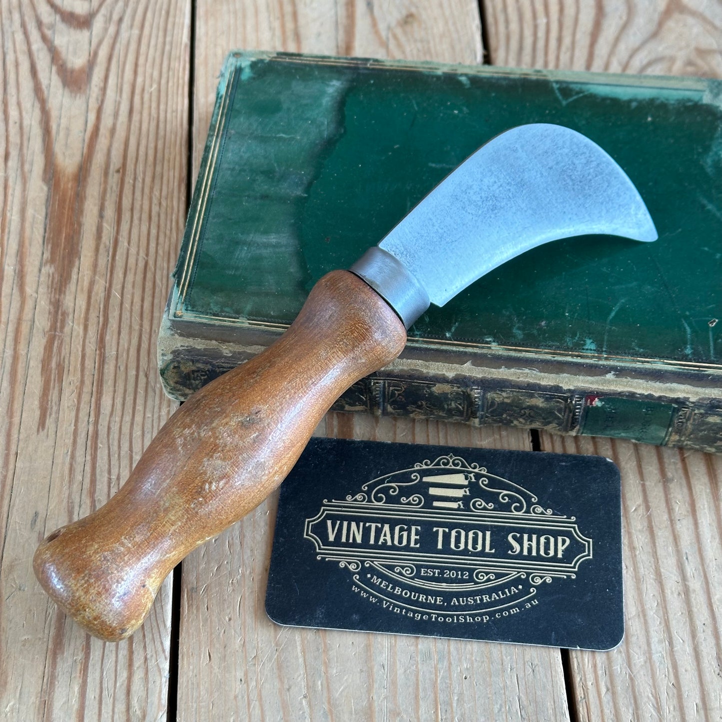 SOLD H1538 Vintage TITAN Australia HOOKED LEATHER KNIFE