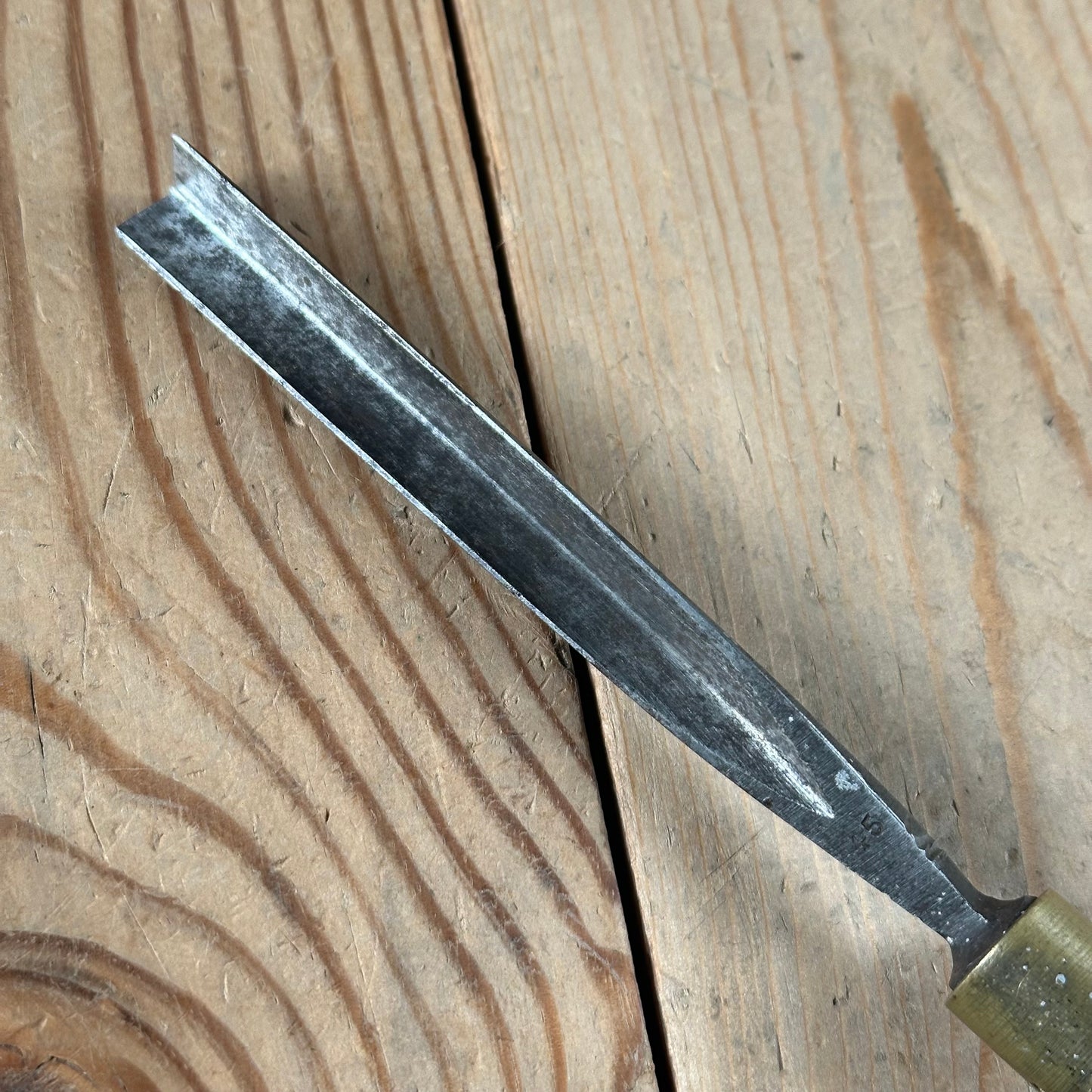N1765 Vintage WILLIAM MARPLES 90° V-gouge GOUGE Carving CHISEL