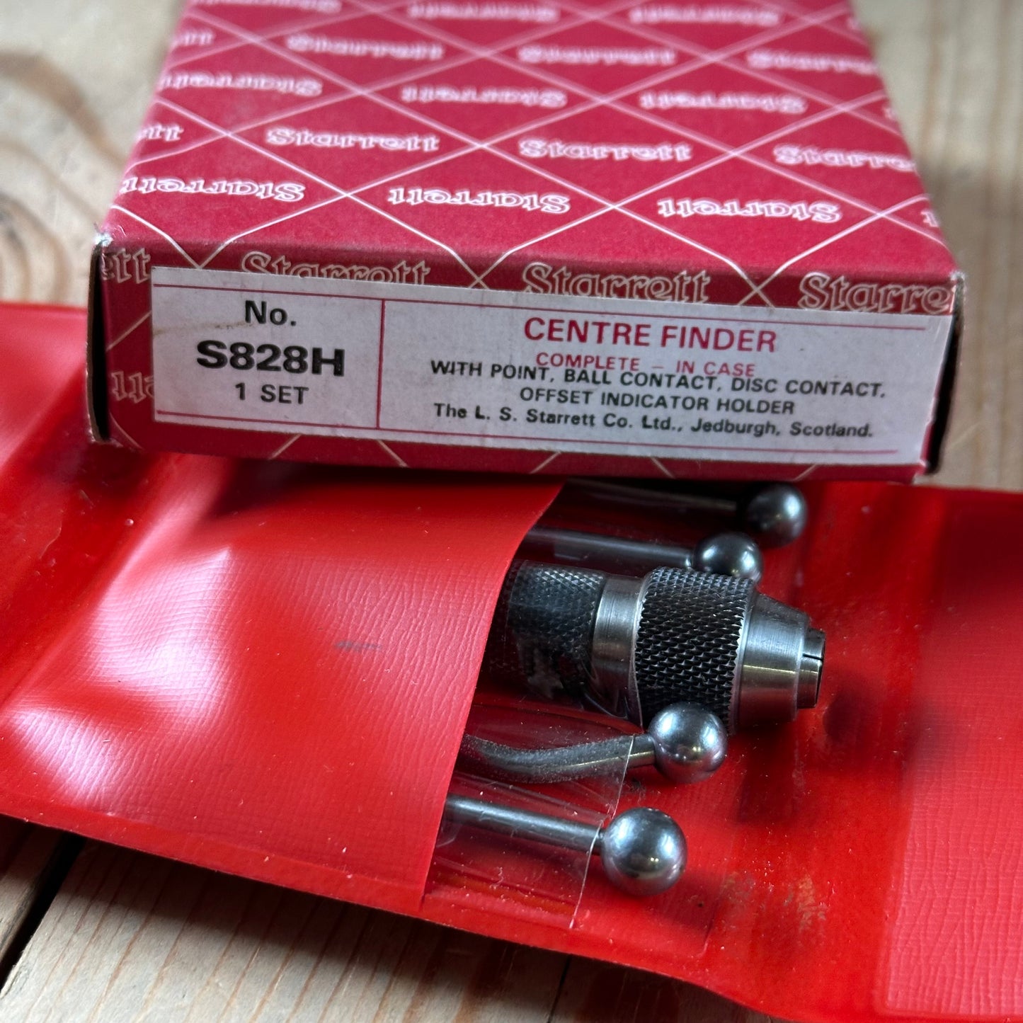 H2448 Vintage STARRETT USA No.828H Centre Finder “WIGGLER” set center IOB