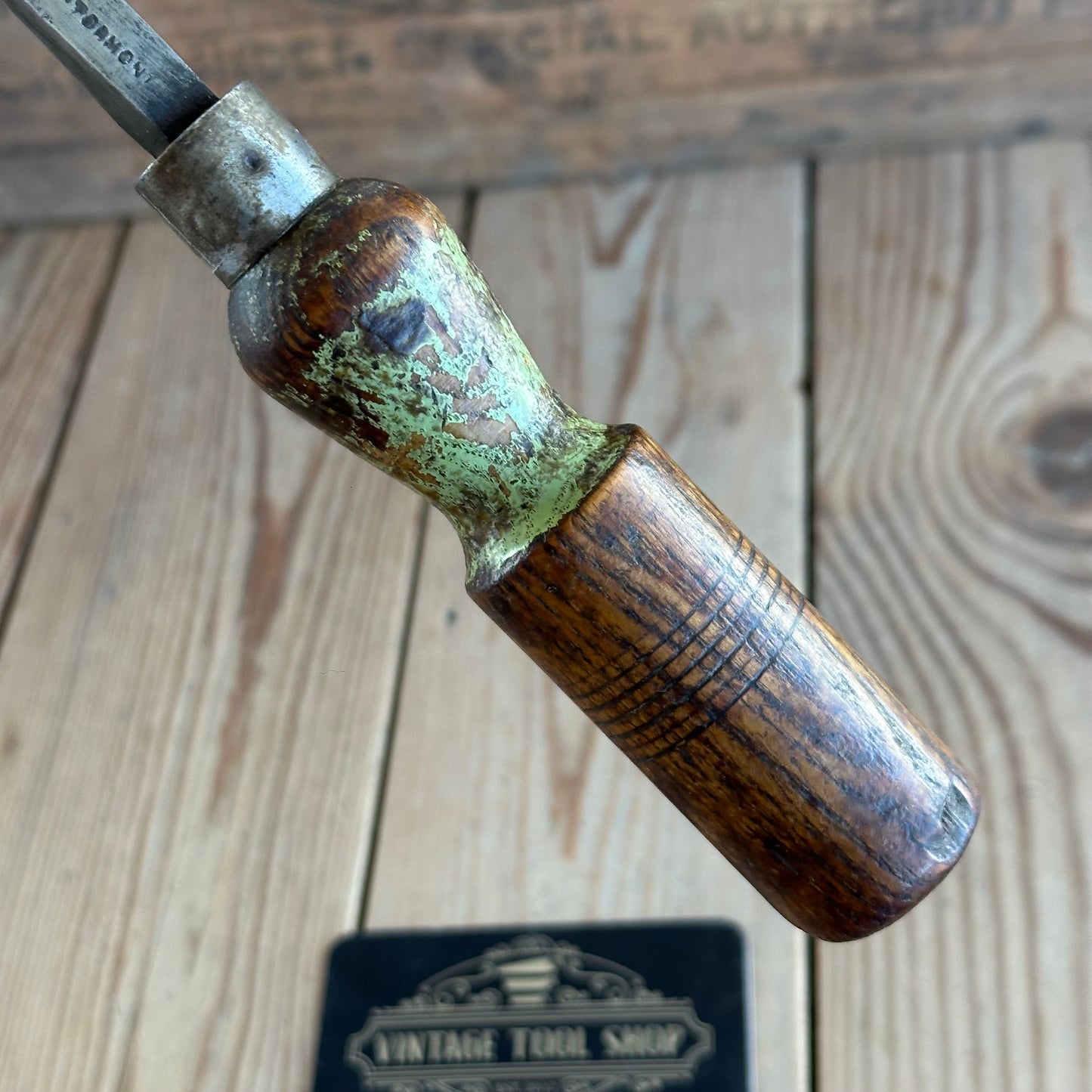 N911 Vintage V-gouge GOUGE Turning CHISEL by STORMONT England