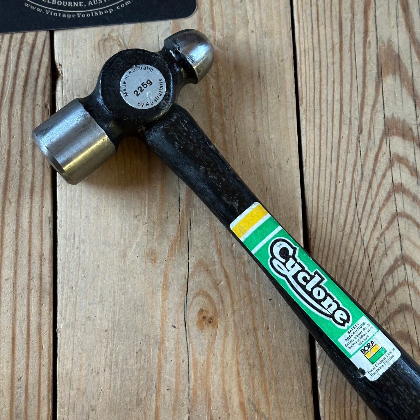 H2442 Vintage CYCLONE Australia small 8oz Ball PEEN Hammer “Made in Australia by Australians” sticker