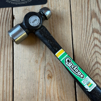 H2442 Vintage CYCLONE Australia small 8oz Ball PEEN Hammer “Made in Australia by Australians” sticker