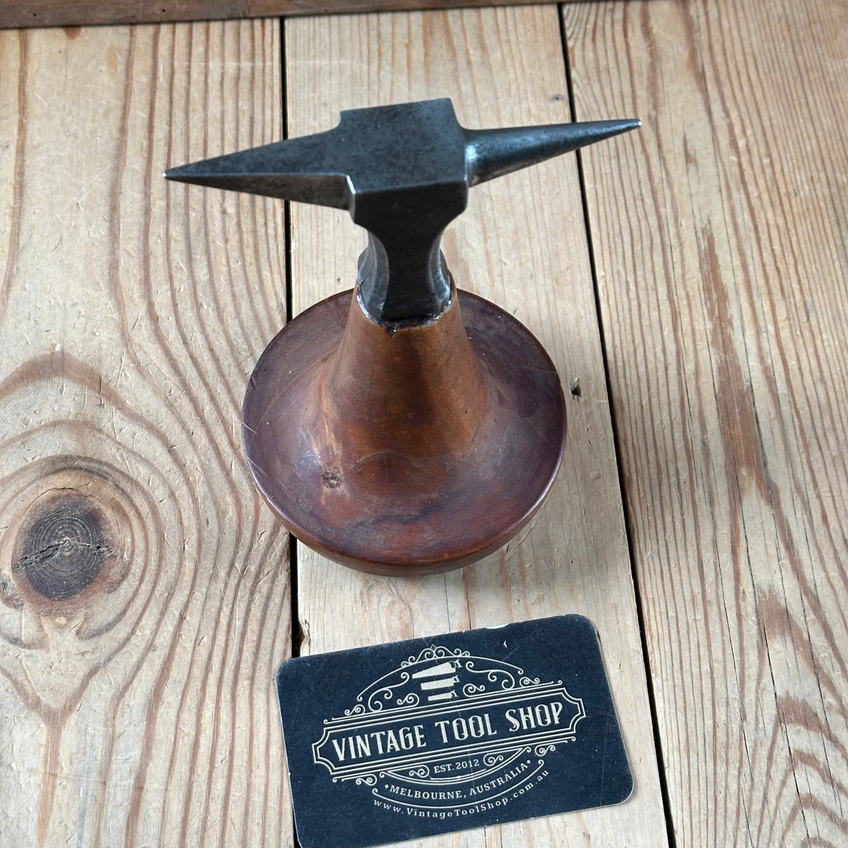 Y1301 CUTE! Antique small French JEWELLERS metalworking ANVIL on a wooden base