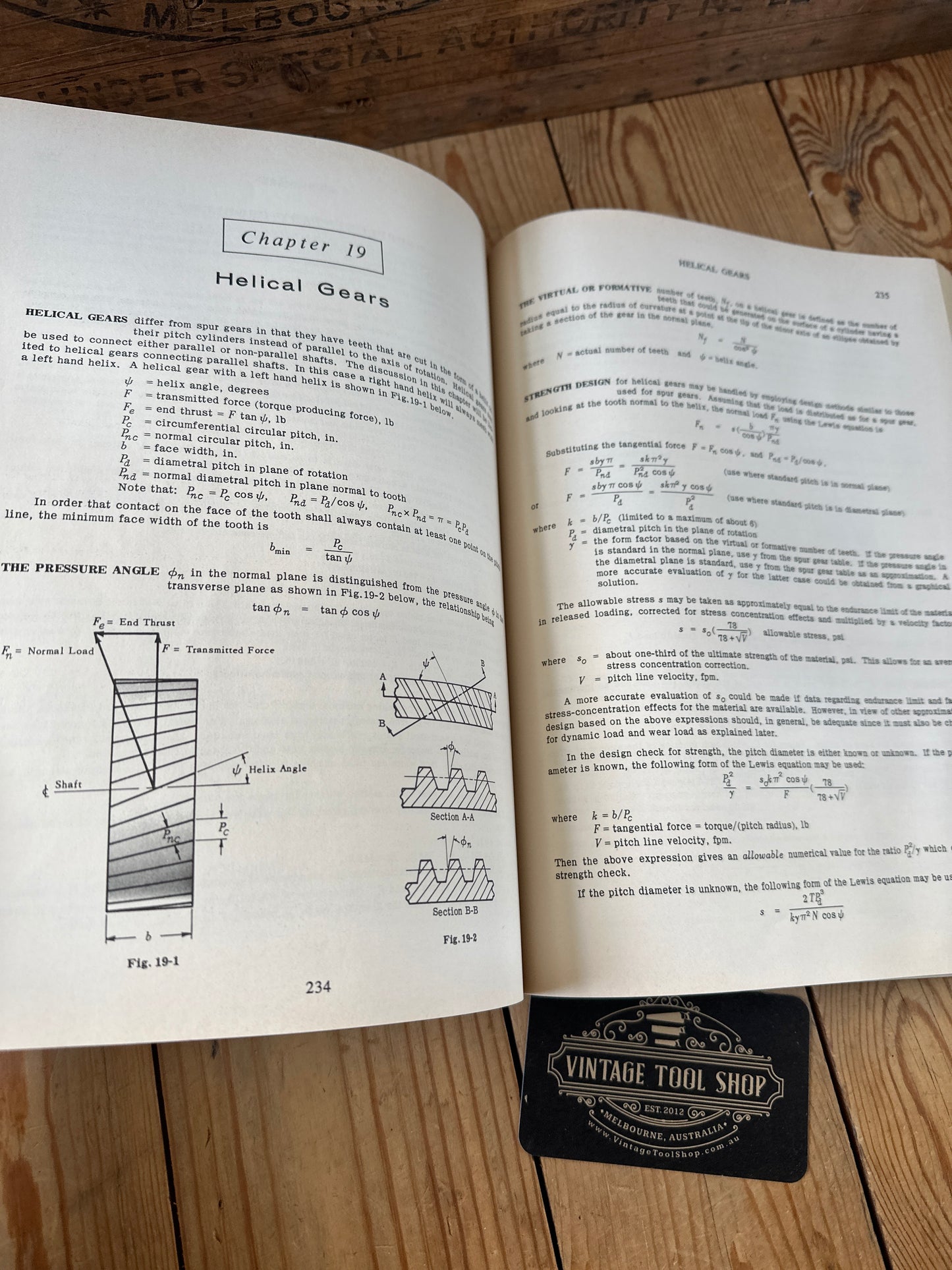XBN91 Vintage 1961 BOOK SCHAUM'S OUTLINE SERIES Theory and Problems of MACHINE DESIGN by A.S.Hall, A.R.Holowenko & H.G.Laughlin