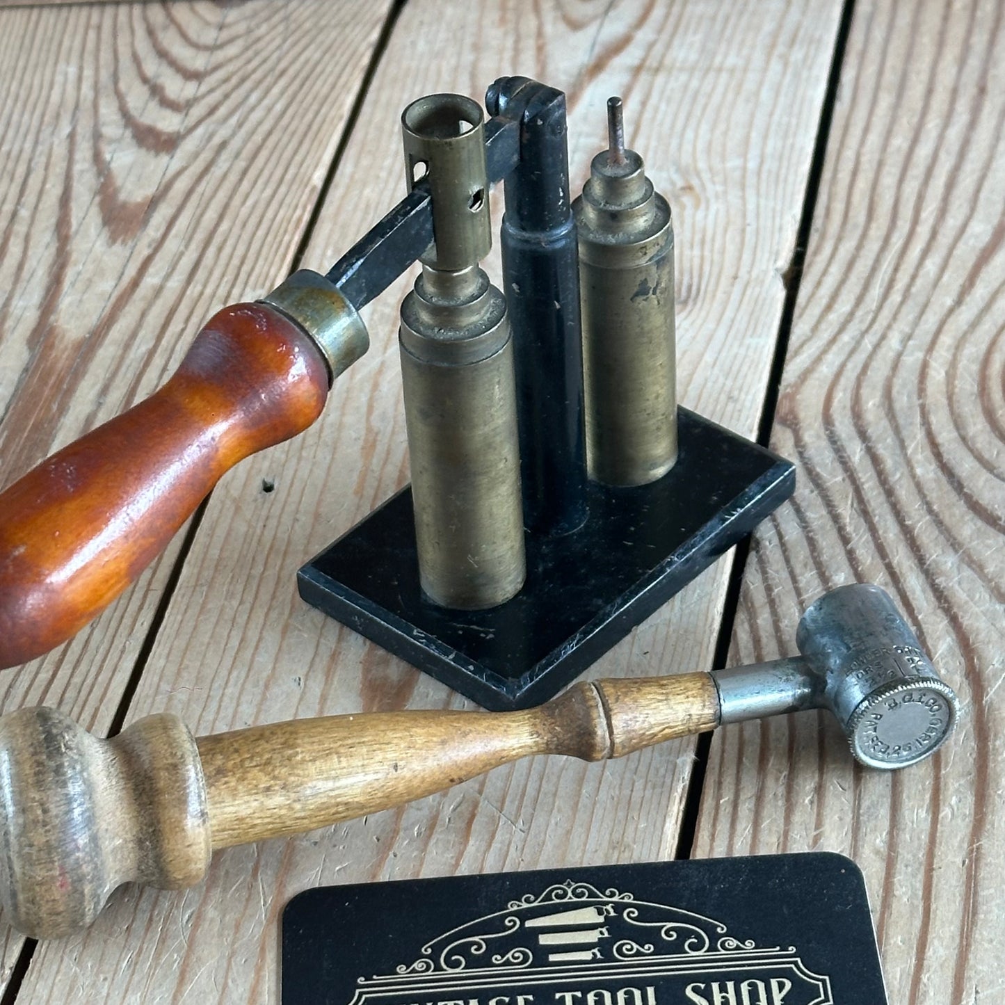 H2324 Antique Reloading tools