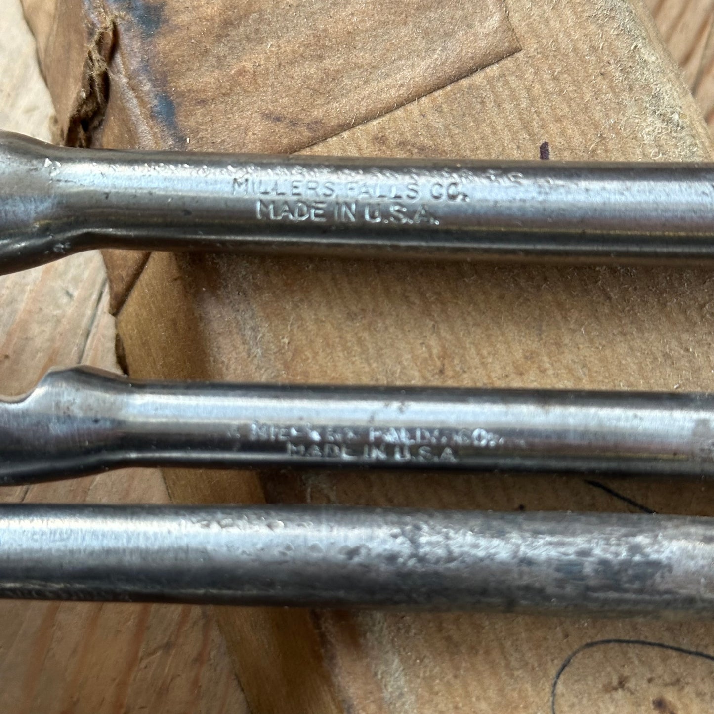 H2498 Vintage set of 6 x FORD PATTERN AUGER BITS IOB by MILLERS FALLS