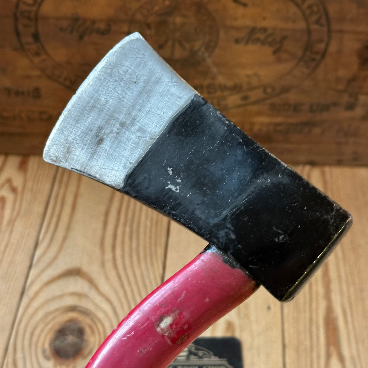 H2468 Vintage BOOMERANG Handle Style HATCHET
