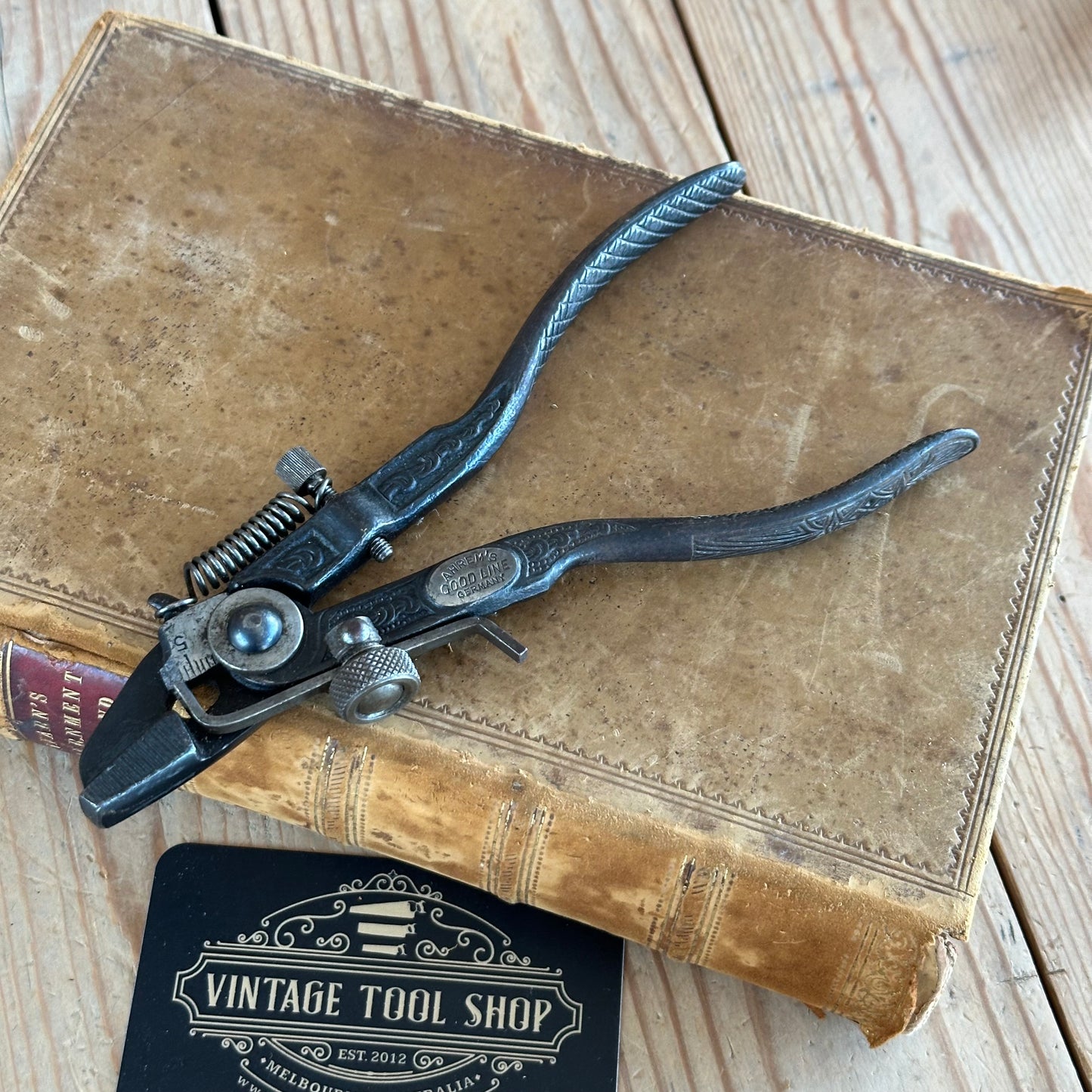 N1530 Vintage AHREM’S GOODLINE Germany ORNATE SAW SET Pliers