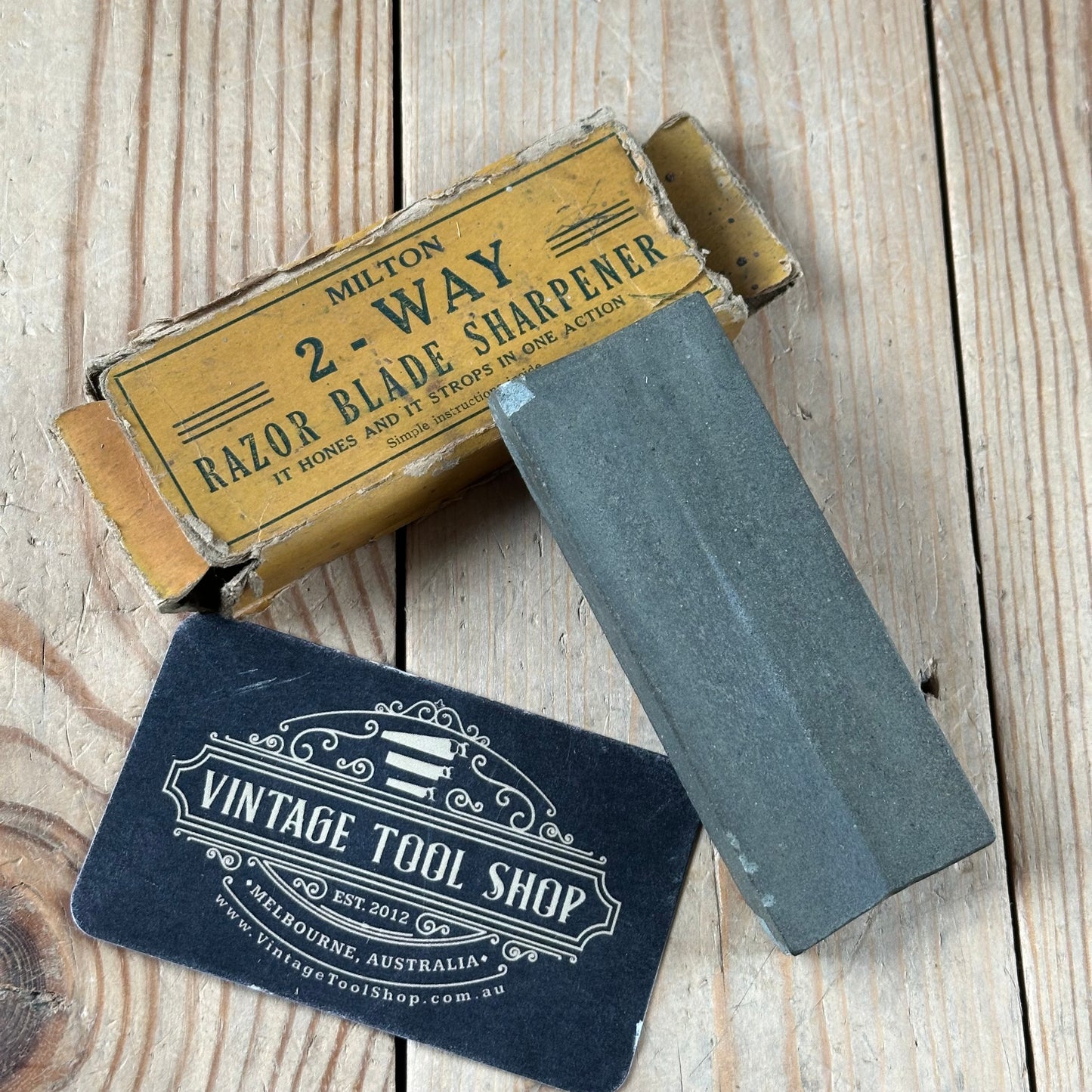 A228 Vintage Milton razor BARBER HONE sharpening stone IOB
