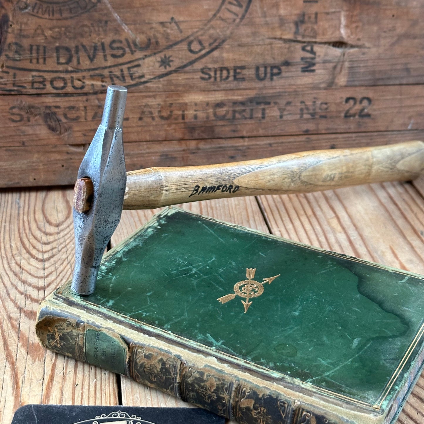 D2125 Vintage small jewellers metalworking MAGNETIC TACK Hammer