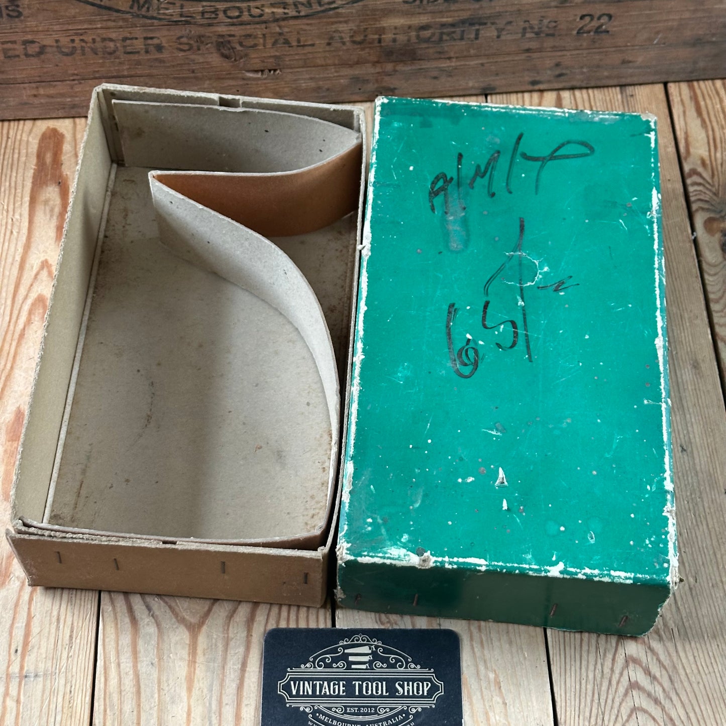 H2419 Vintage COLLECTOR GRADE! TURNER Australia No.4 smoothing PLANE IOB