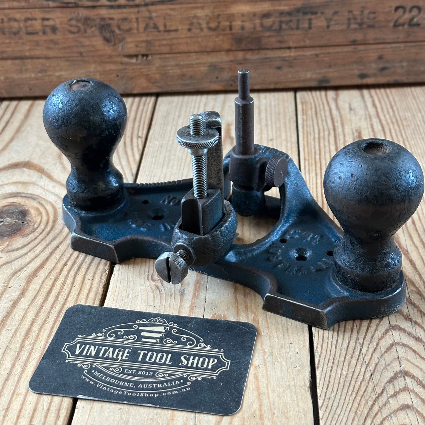 H2527 Vintage CARTER Australia No.C71 Router plane with one cutter