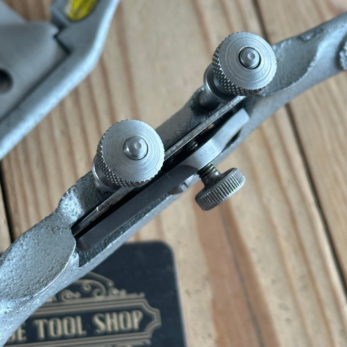 D1814 Vintage pair of STANLEY England No.151 flat & No.151R CONVEX curved base MALLEABLE IRON adjustable SPOKESHAVES