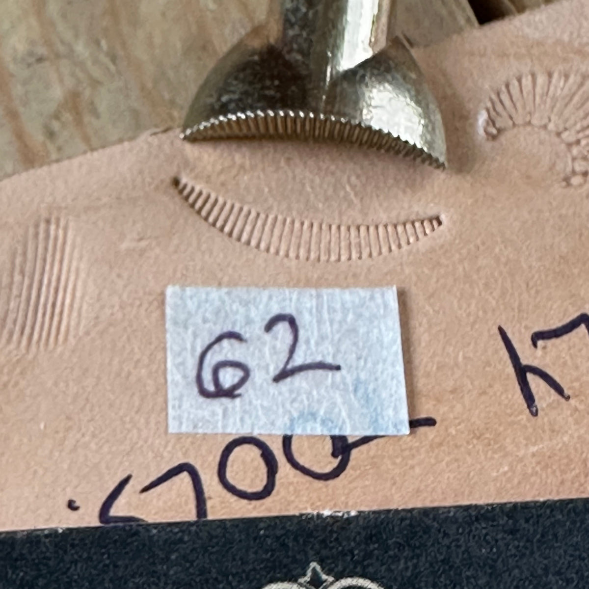 XL1-61-75 Vintage 1 x KELLY TOOLS New Zealand LEATHER STAMP or PUNCH