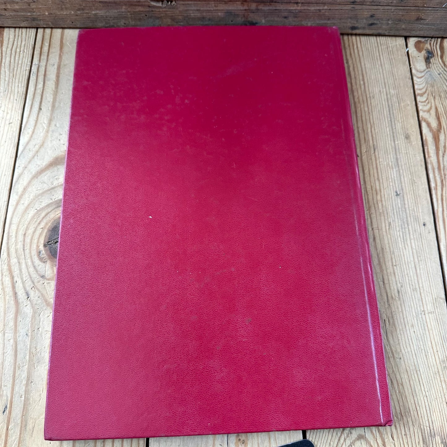 XBN167 Vintage 1980 BOOK VALVE USERS MANUAL a technical reference book on industrial valves for the control of fluids