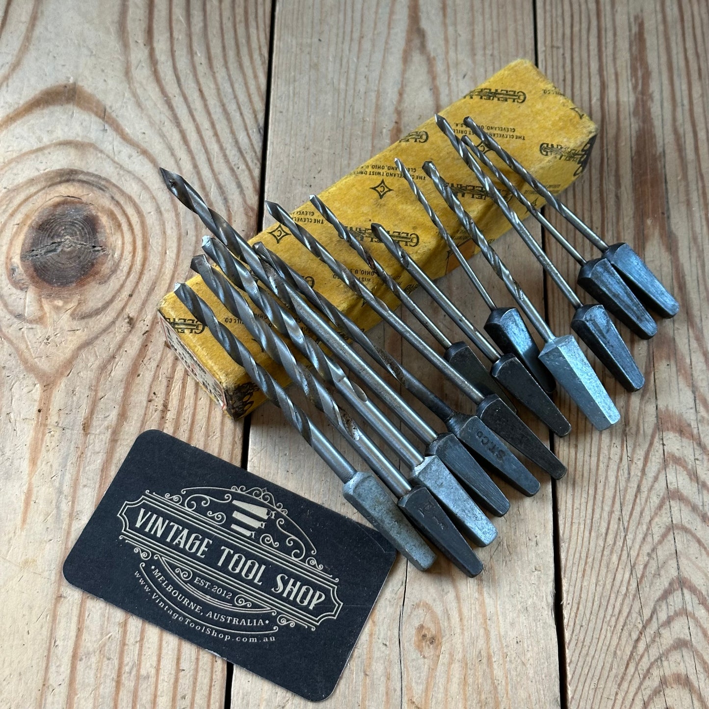 H2515 Vintage BOXED mixed set of 13 x CLEVELAND style wood drill BITS brace BIT set