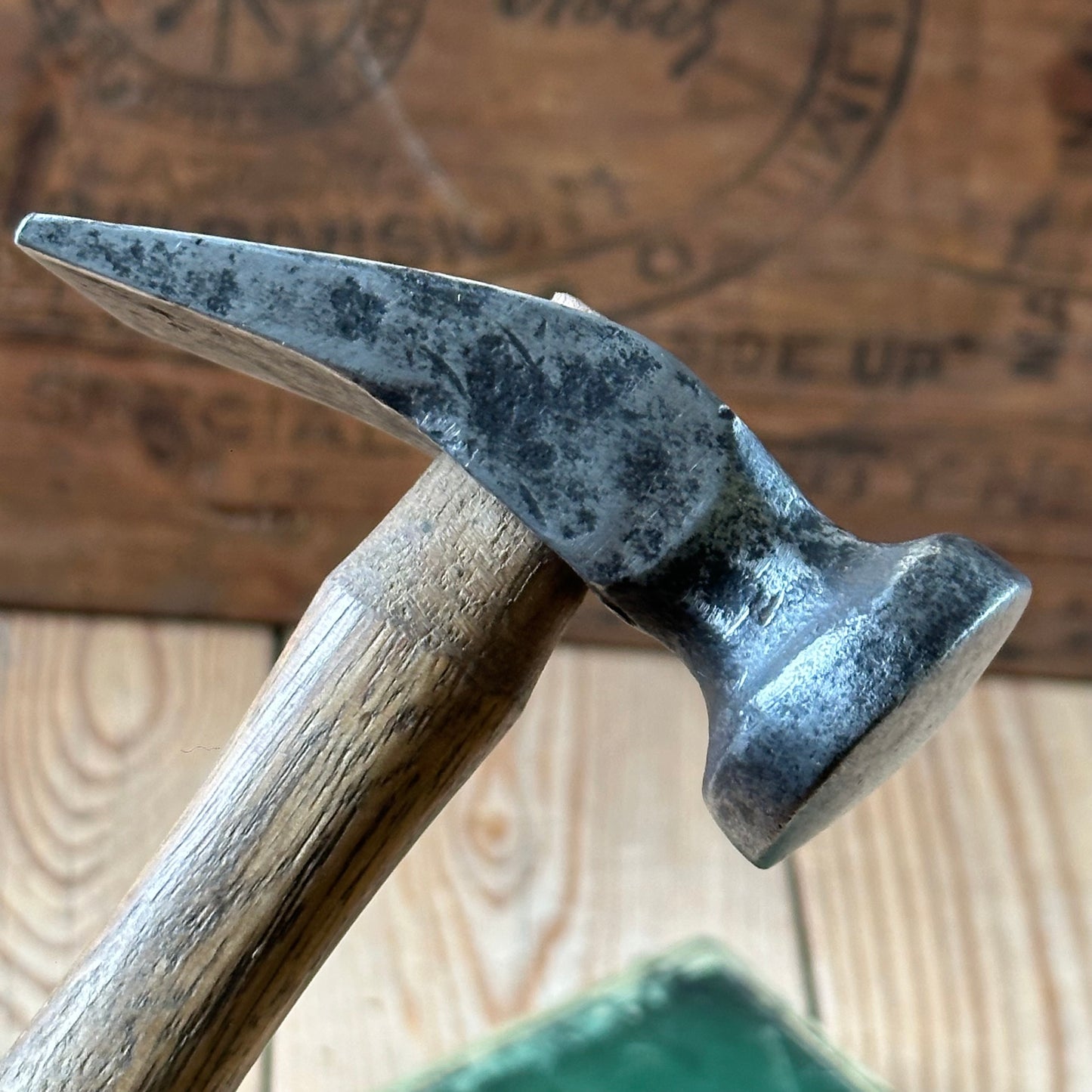 H2088 Vintage G. Barnsley No.0 England STEEL Cobblers HAMMER
