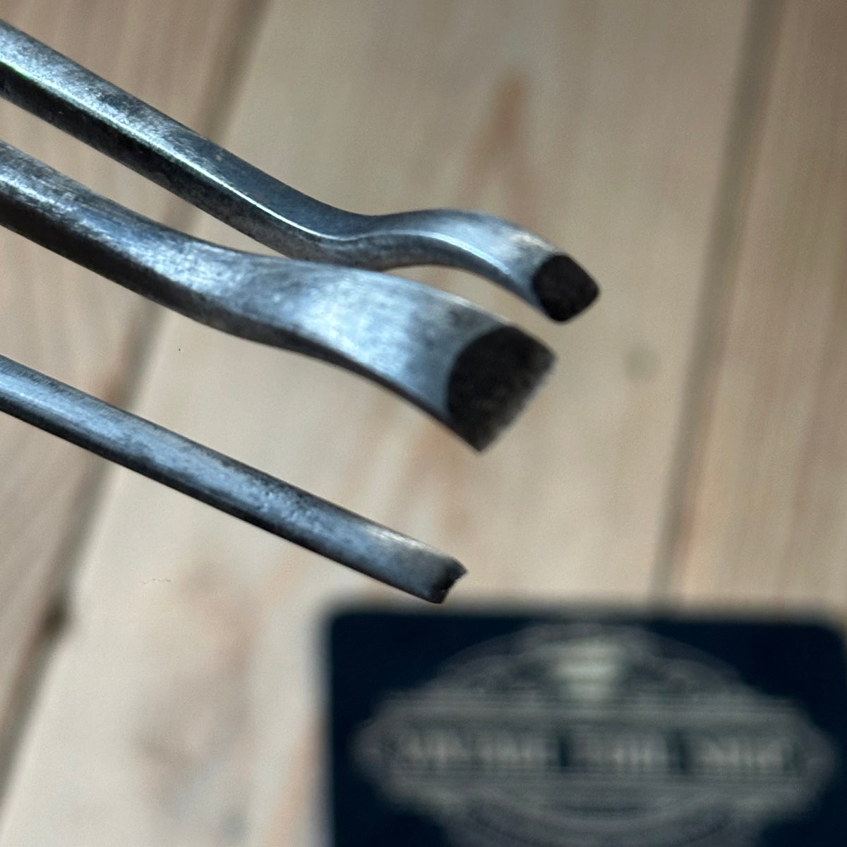 H2604 Vintage 3 x ADDIS England GOUGE CHISEL Carving Set