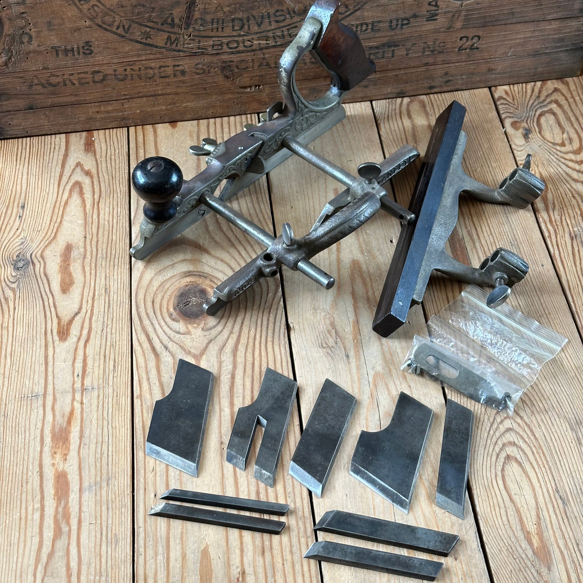 C6 COMPLETE! Antique STANLEY USA No.46 Combination PLANE with 10 cutters