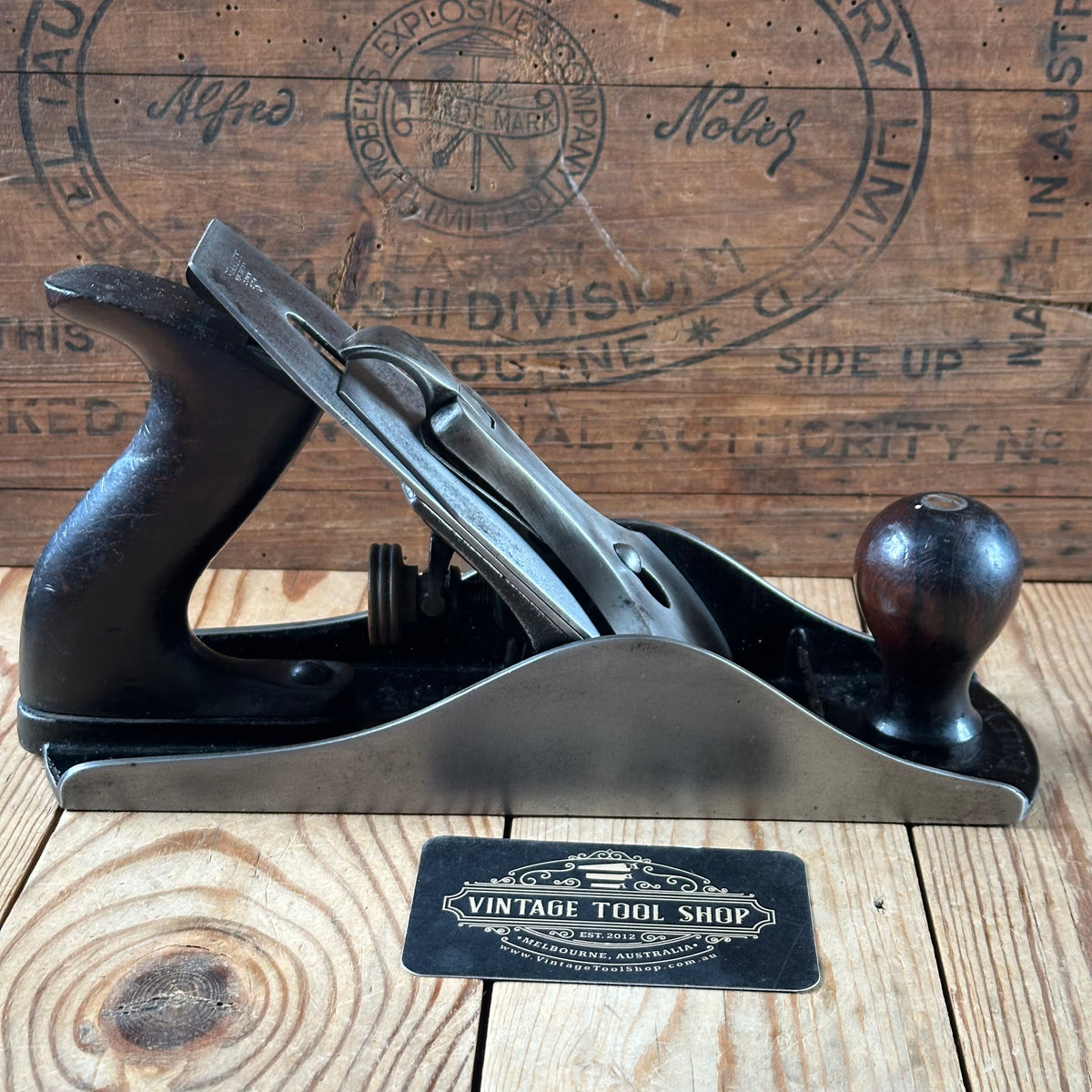 N1866 Vintage STANLEY USA Type 11 No.4 1/2 PLANE with Rosewood handles