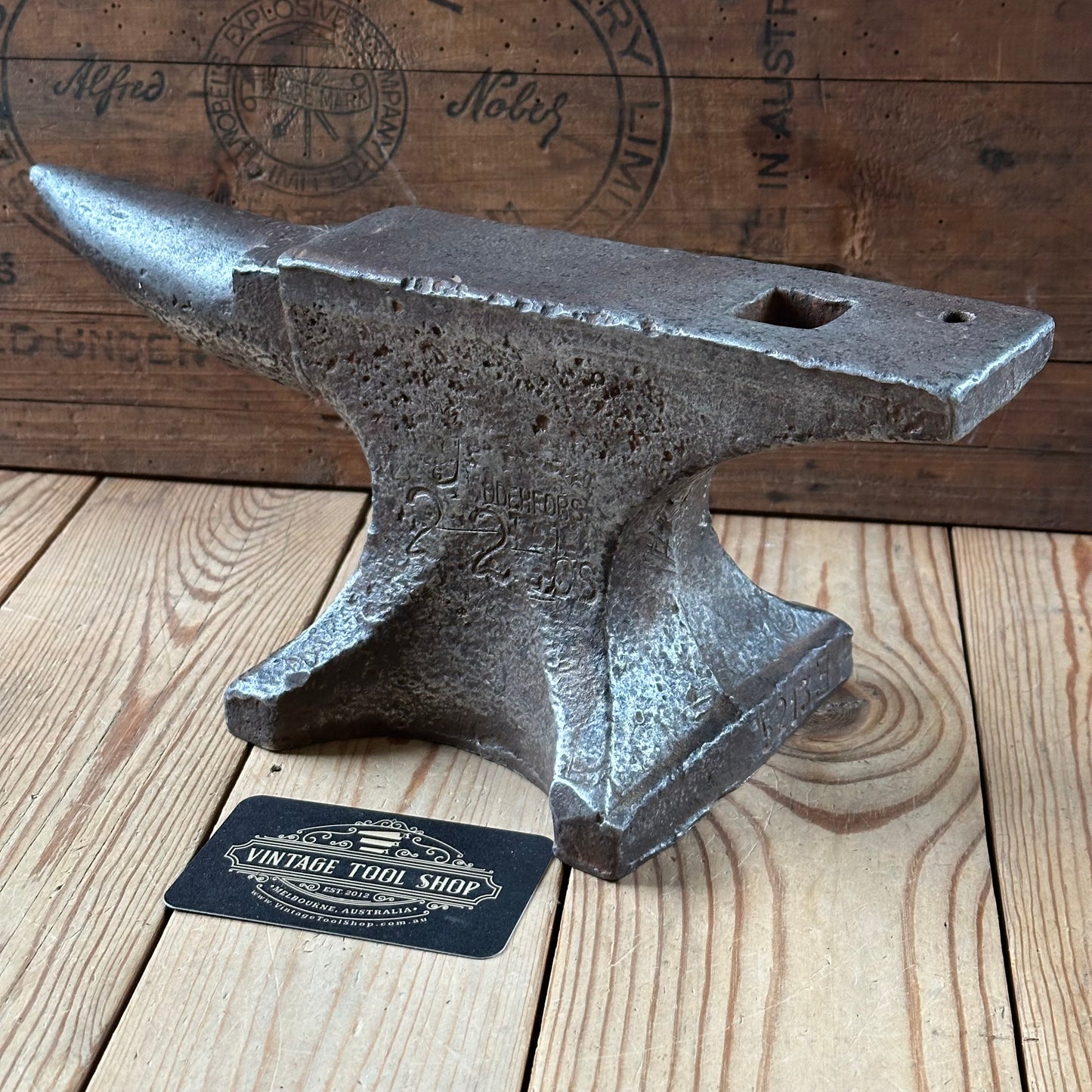 SOLD. H2386 INCREDIBLE! Vintage Sodefors Sweden 22lbs 1920s ANVIL