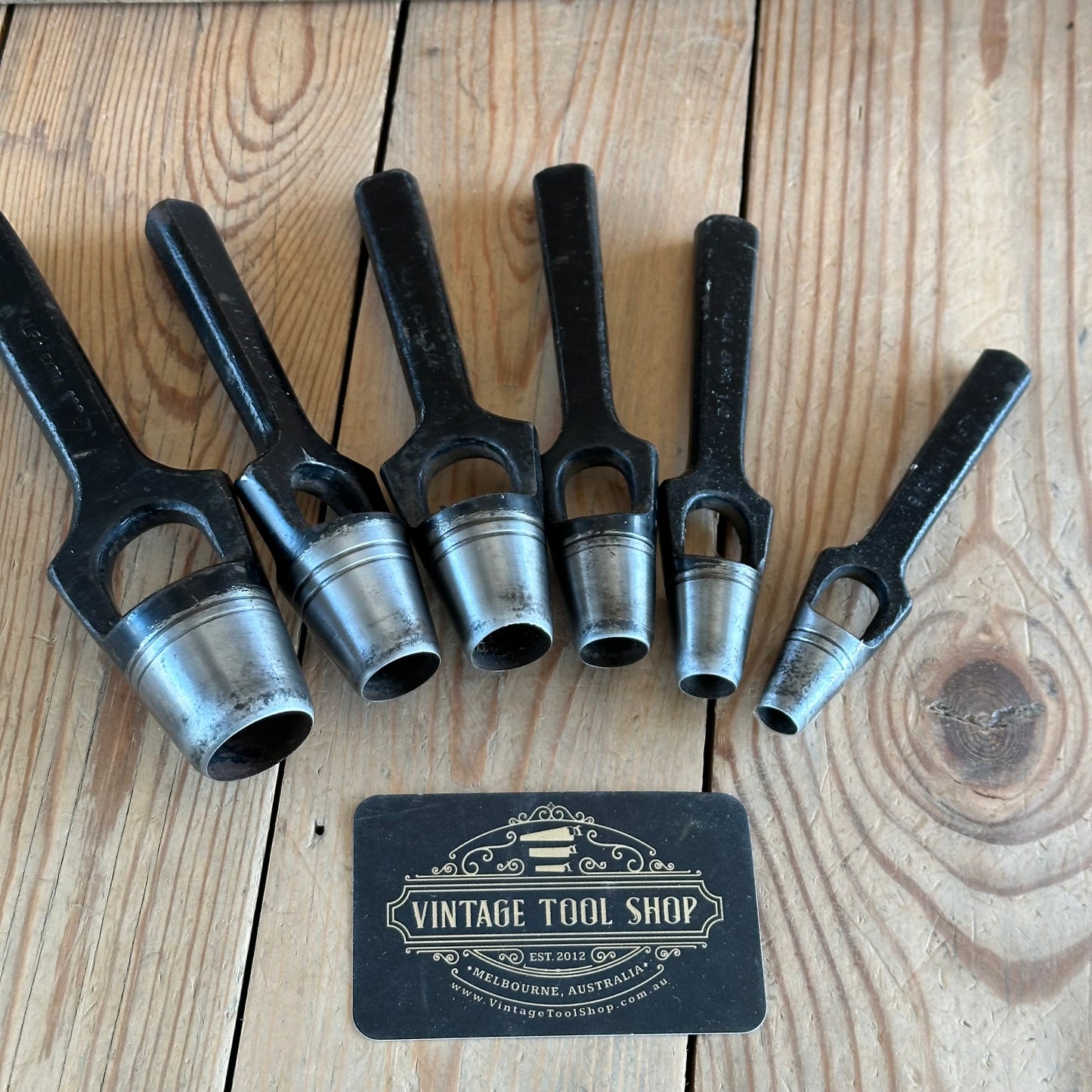 H1478 Vintage set of Italian 6 x LEATHER PUNCHES