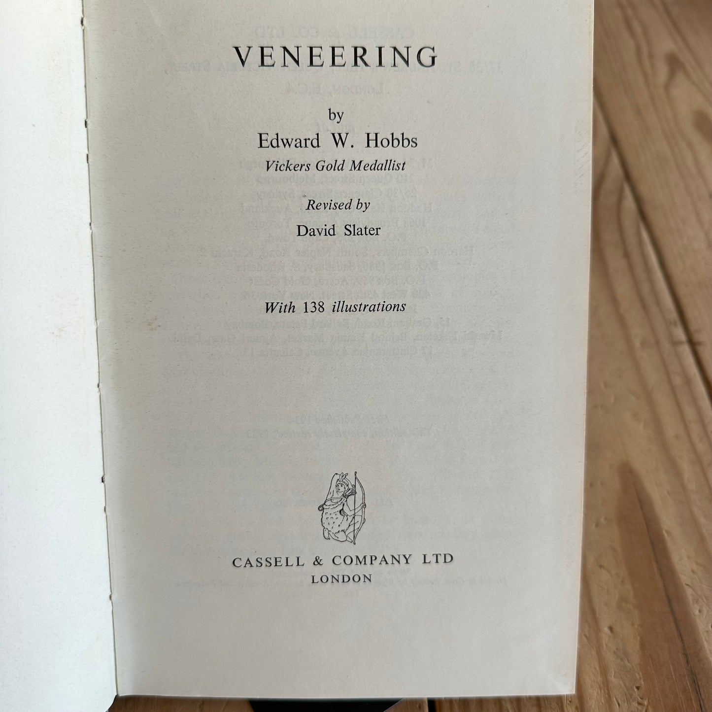 XB1-29 Vintage 1953 VENEERING BOOK by Edward W. Hobbs