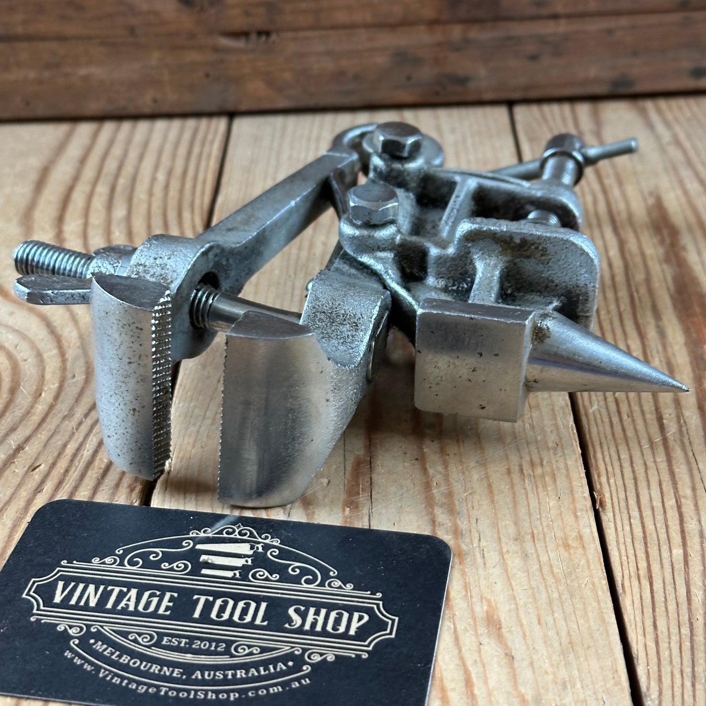 N1781 HANDY! Vintage small BENCH VICE & anvil