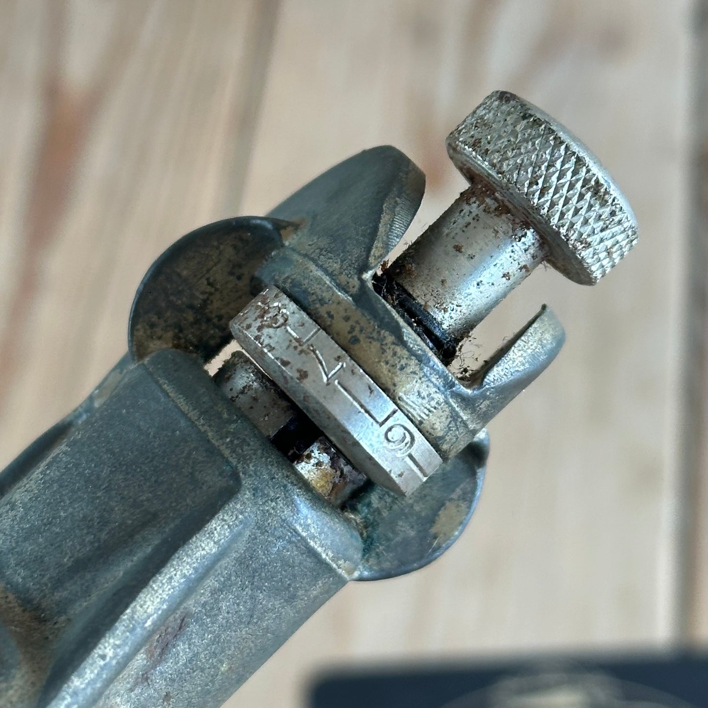 H2357 Vintage ECLIPSE no.77 England Bronze SAW SET