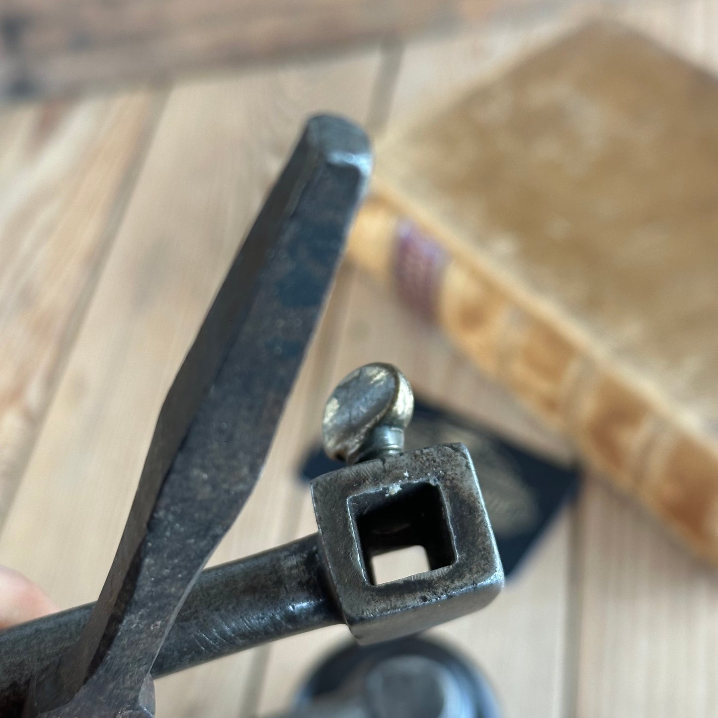 T9019 Antique FRENCH Early Style BRACE Ornate Handle Drill