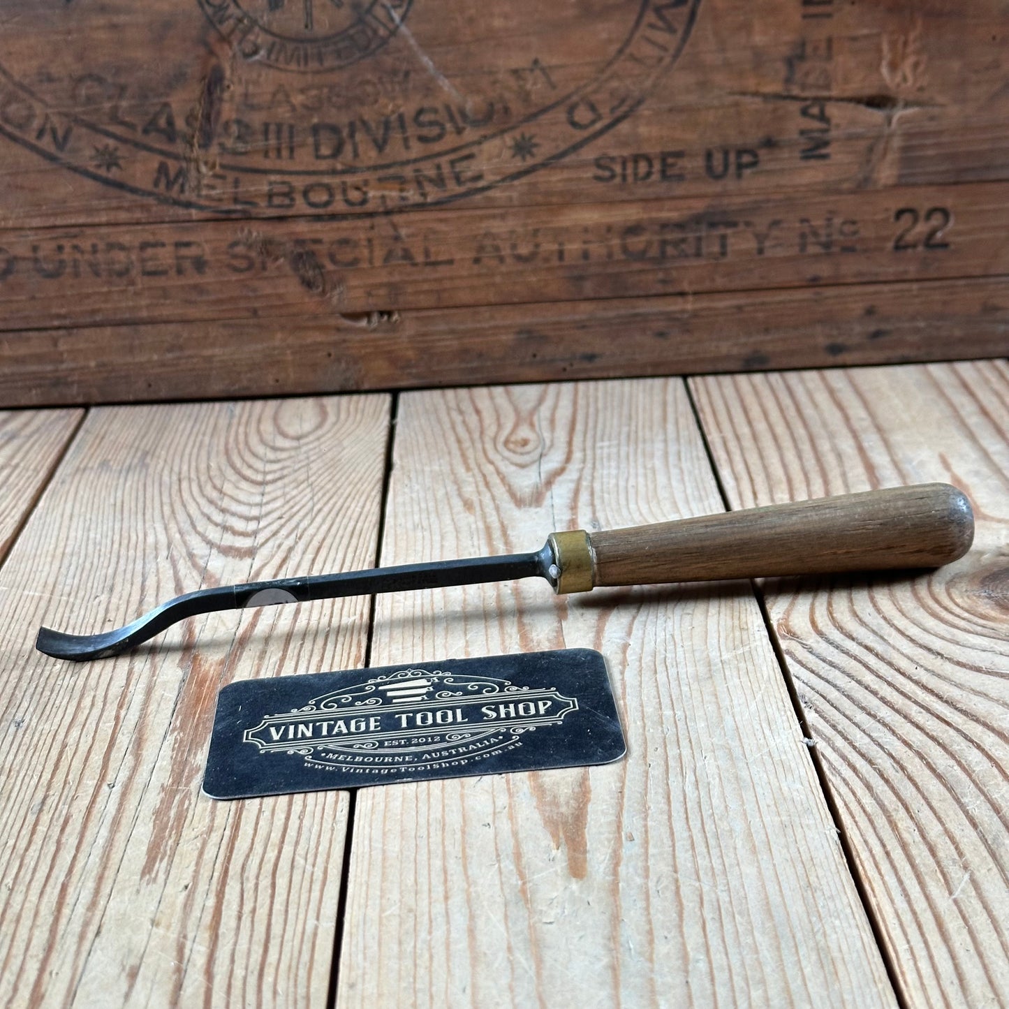 H2032 Vintage Addis England 17mm Bent Fishtail Carving CHISEL