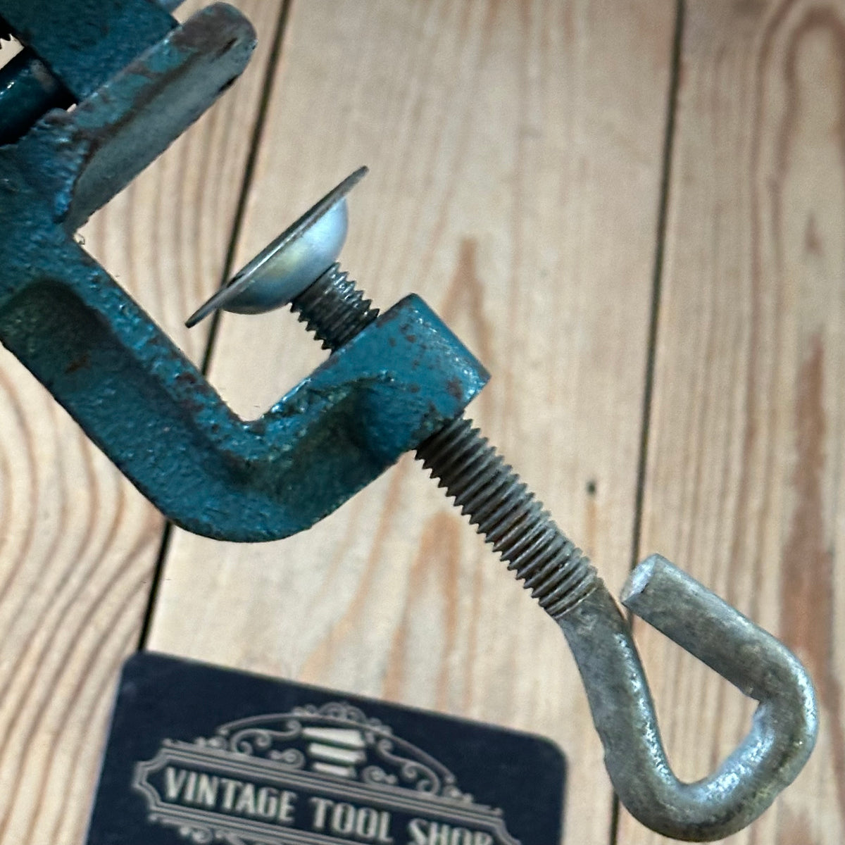 H2323 HANDY! Vintage small BENCH VICE & anvil