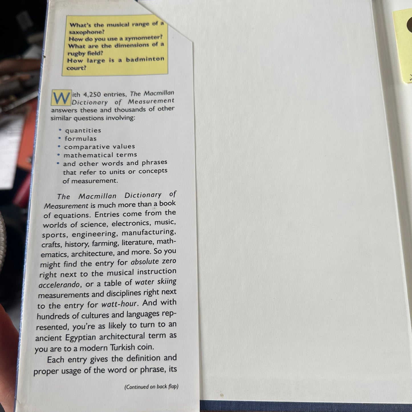 XBN112 Vintage BOOK The Macmillan DICTIONARY of MEASUREMENT by M.Darton & J.Clark
