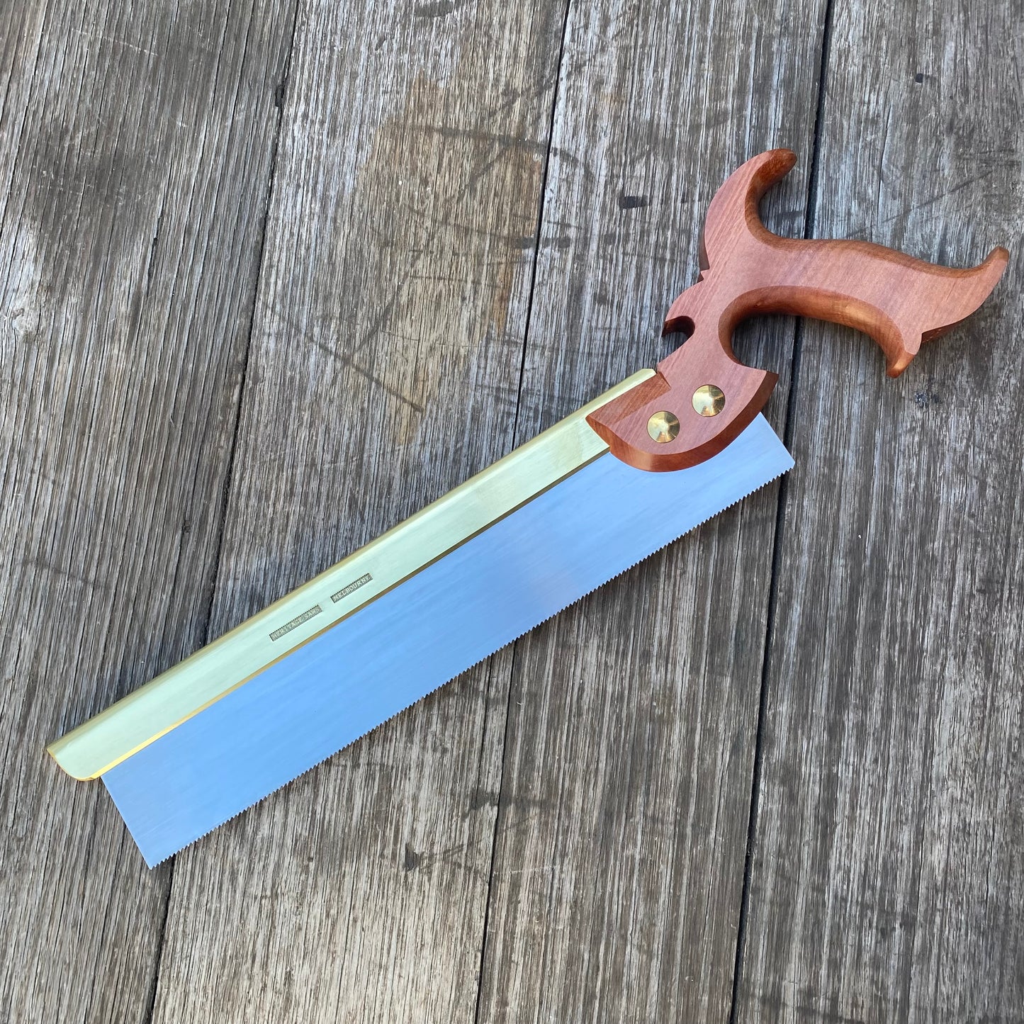 VHSY HERITAGE SAWS Melbourne YARRA 14ppi Dovetail RIP SAW with MYRTLE handle