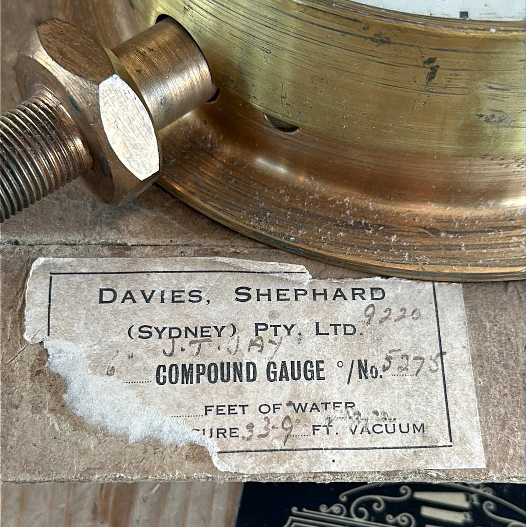 H1130 Vintage Davies, Shephard SYDNEY co COMPOUND VACUUM & PRESSURE water GAUGE DISPLAY