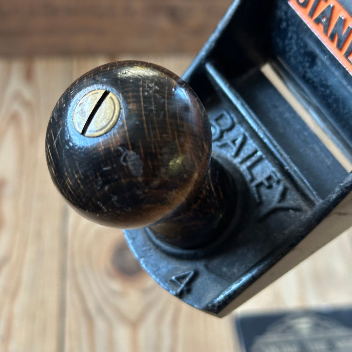 H2585 HANDY! Vintage STANLEY ENGLAND No.4 PLANE