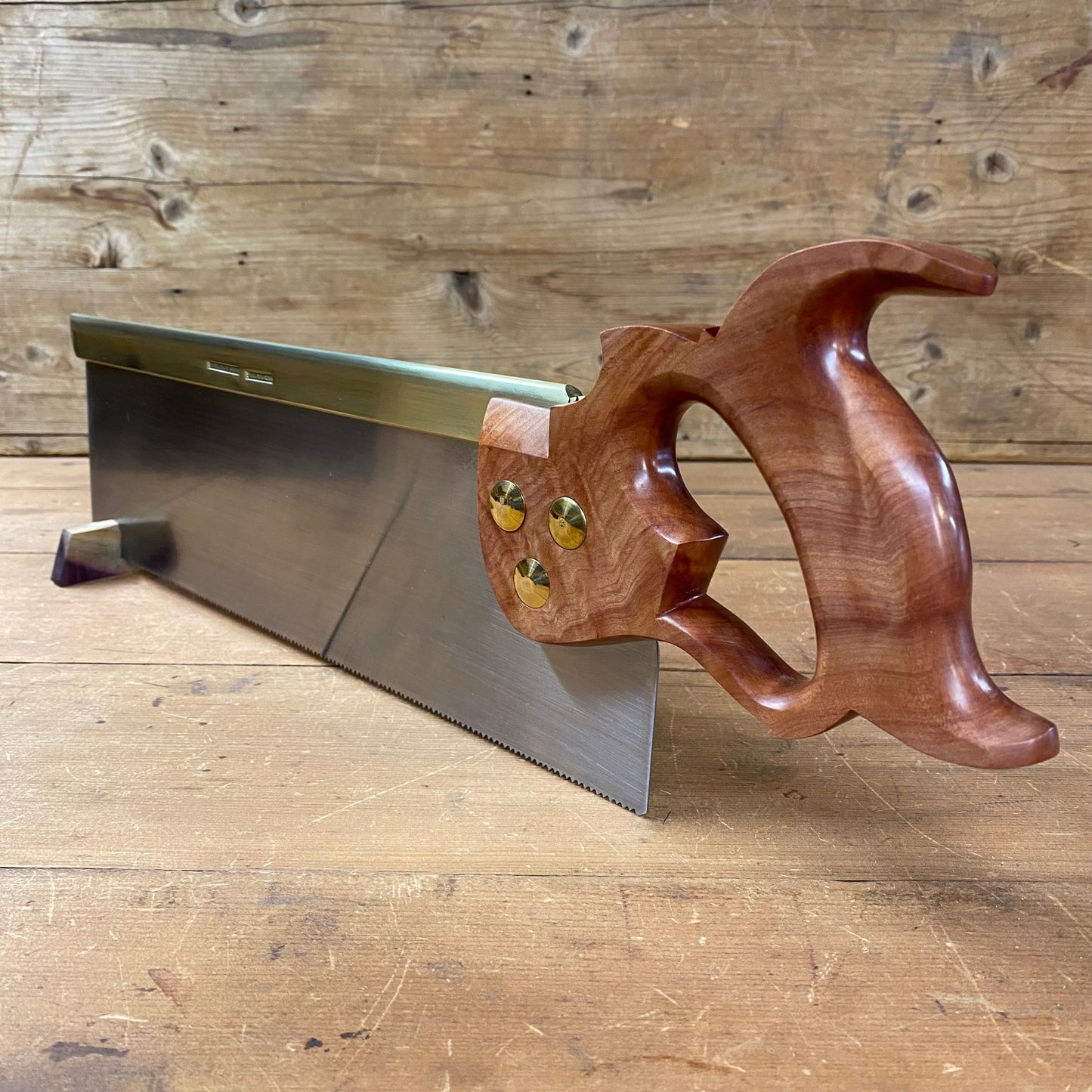 VHS191 HERITAGE SAWS Melbourne 14” KINGSTON 11ppi XCUT Carcass SAW with a Quilted TASMANIAN MYRTLE handle