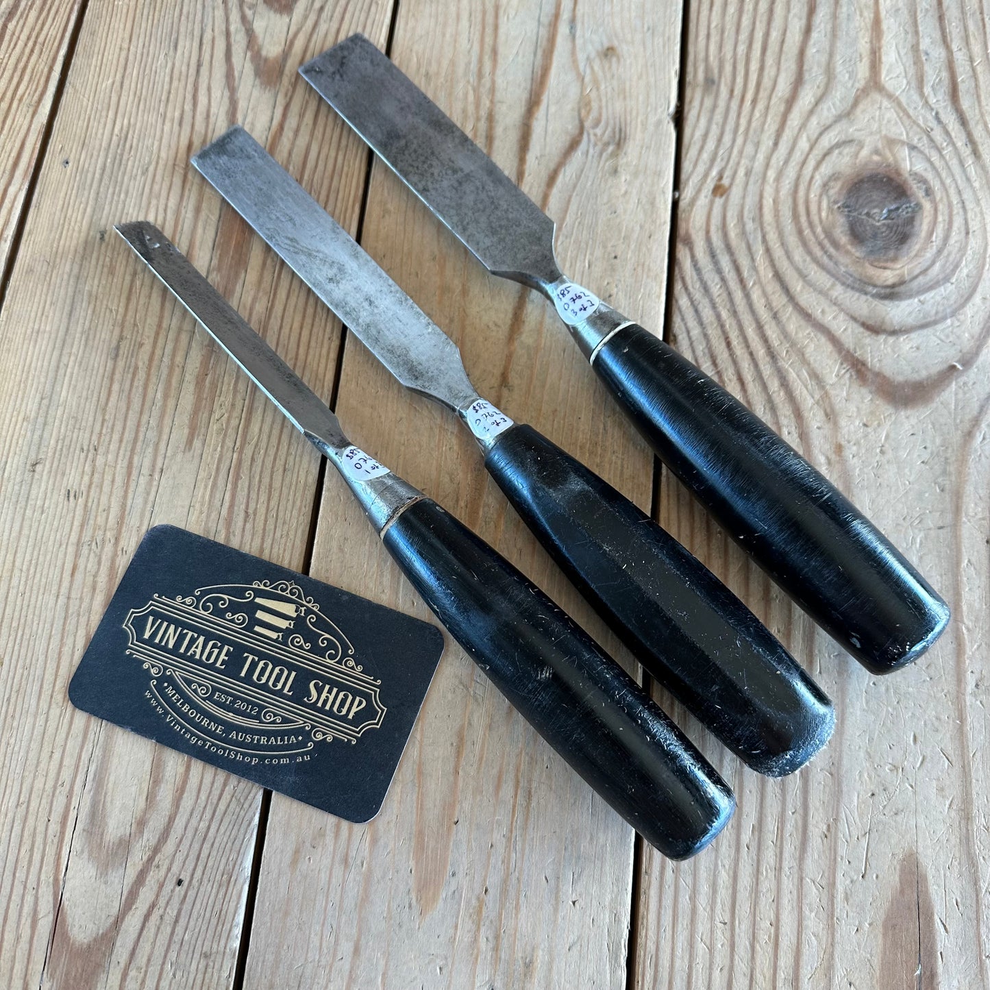 D762 Vintage set of 3 black resin handle BEVEL CHISELS