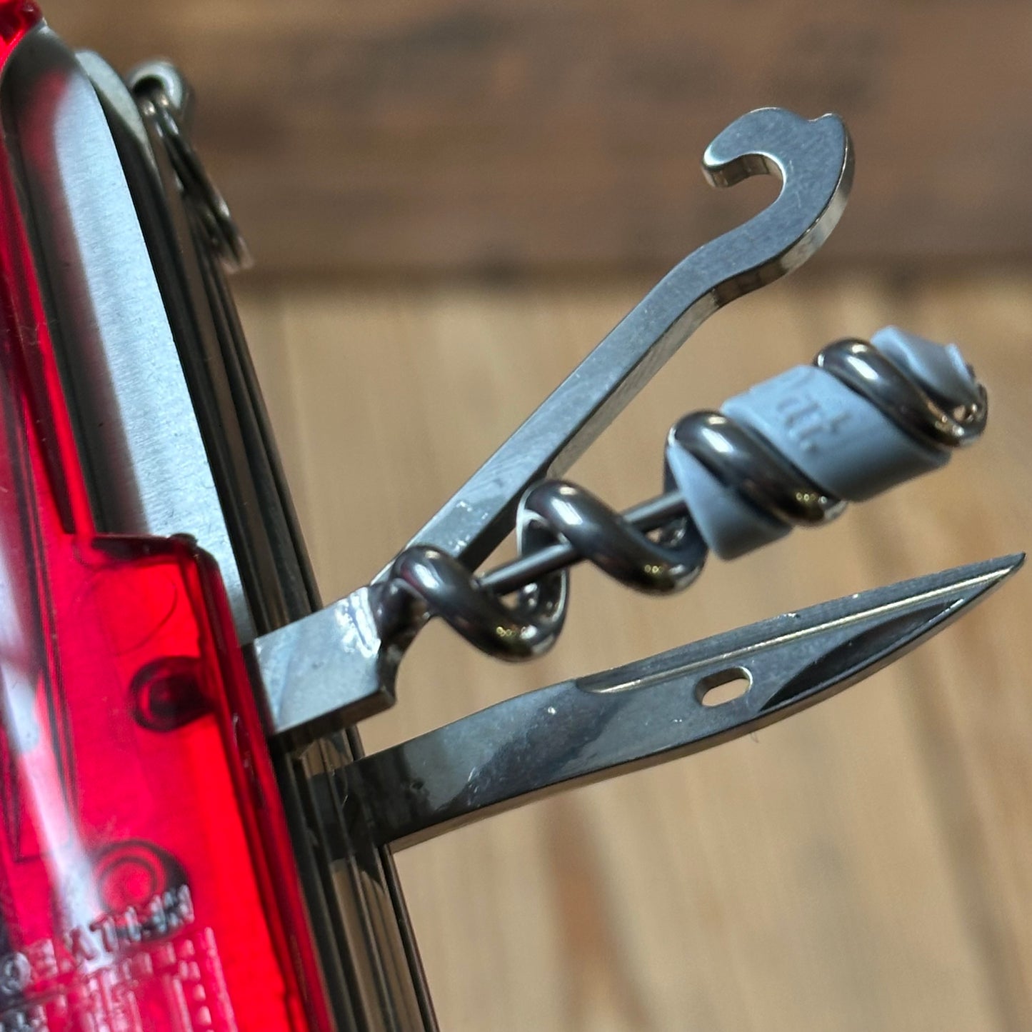 K54 NEW! Victorinox CYBERTOOL Medium SWISS ARMY KNIFE Victorinox