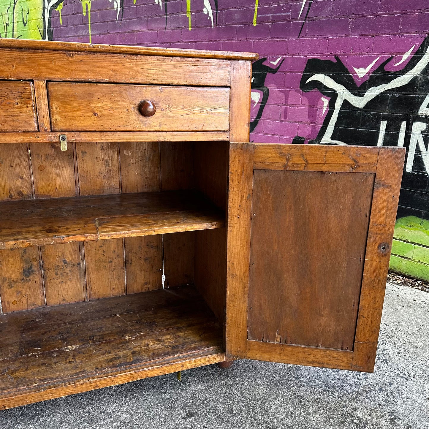 H2384 Vintage shabby chic FEDERATION era PINE kitchen cabinet CUPBOARD