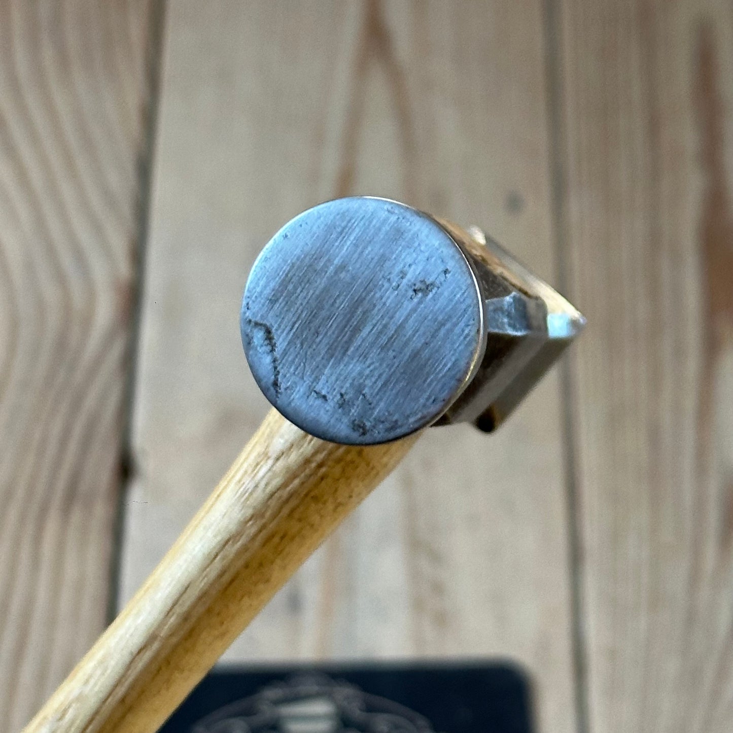 D1850 COOL! Vintage small jewellers Metalwork HAMMER