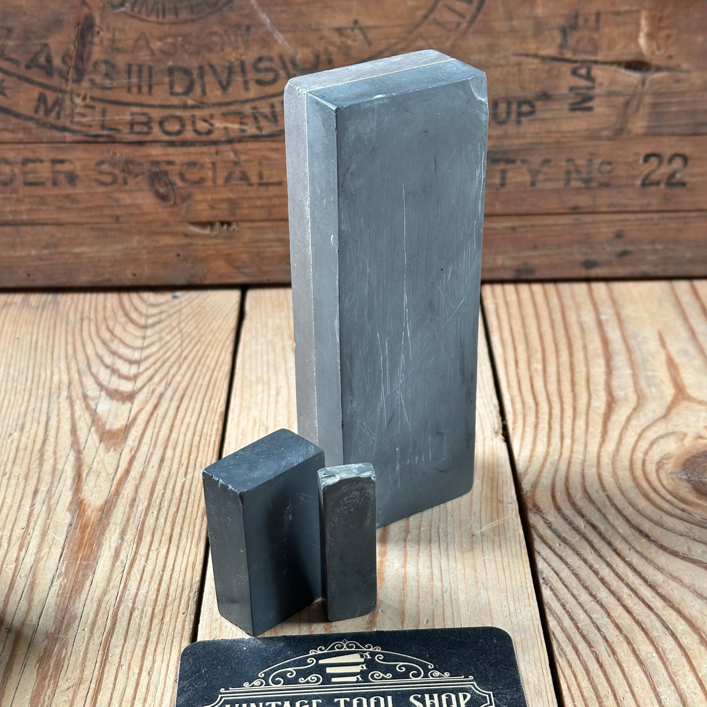 SOLD. A381 Vintage INCREDIBLE! Rare! APEX No:82 Superfine GERMAN Natural THURINGIAN Stone double sided barber razor hone IOB original box