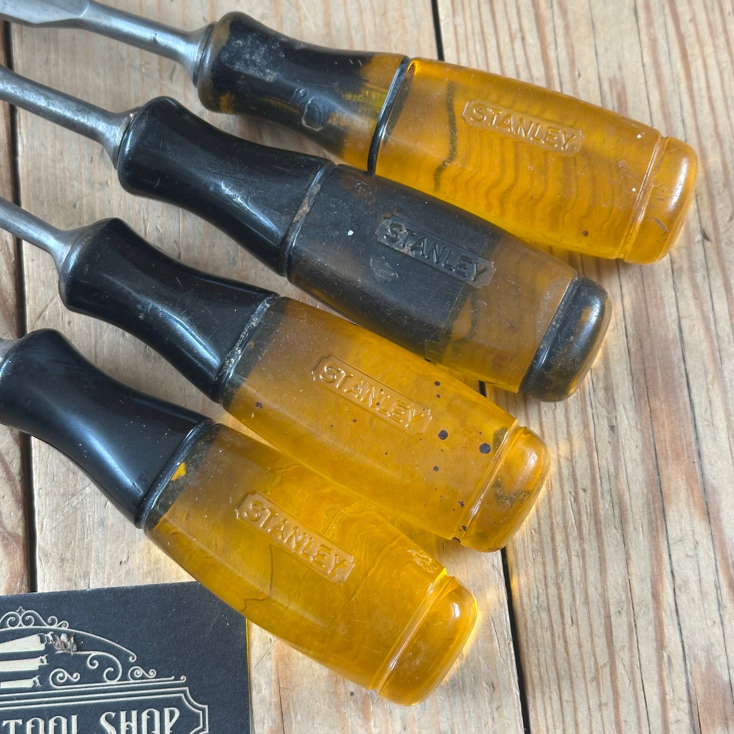 N1766 Vintage 4 x STANLEY Australia chisels