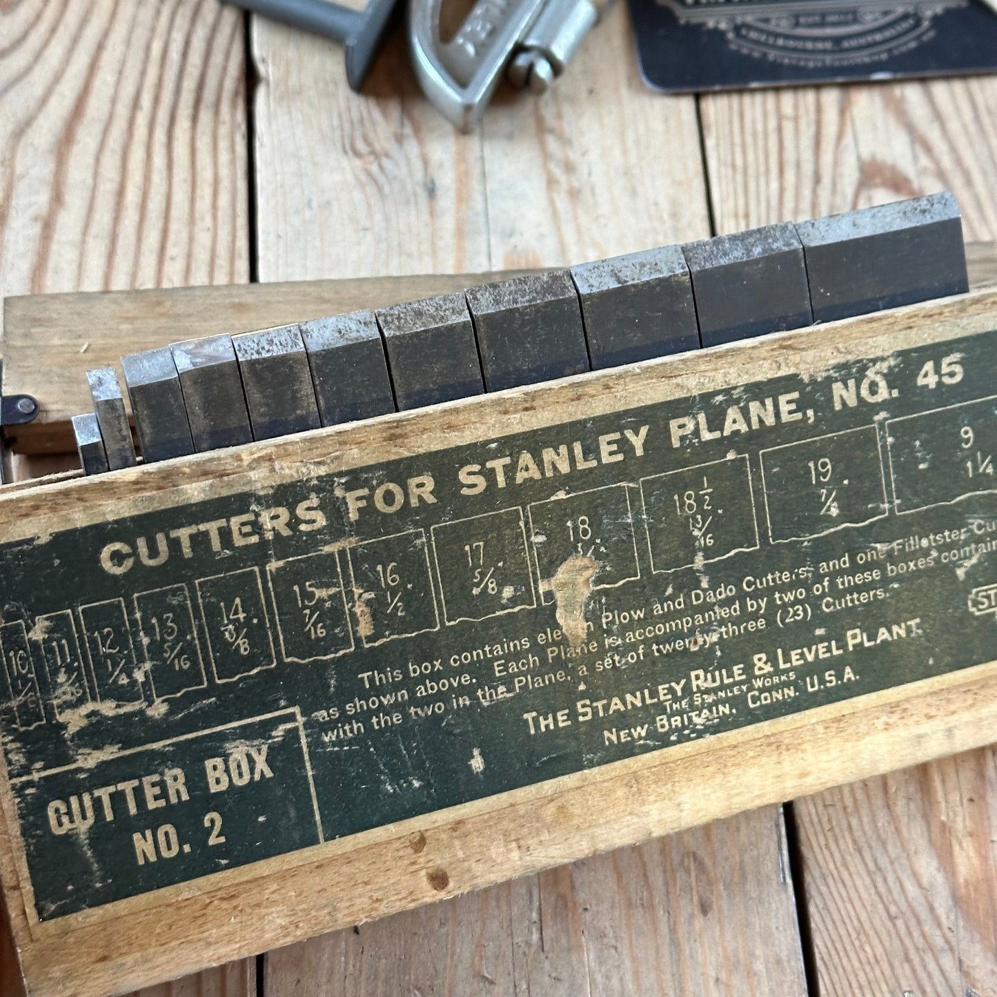 H2491 Vintage STANLEY USA Sweetheart era No.45 Combination PLANE with cutters