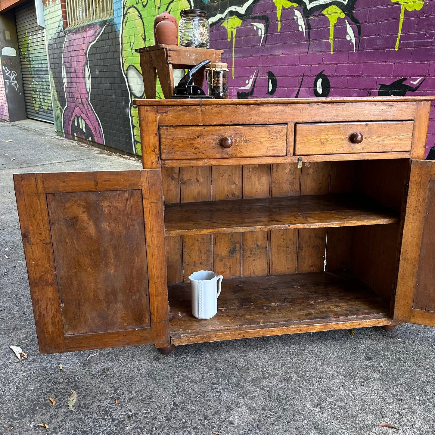 H2384 Vintage shabby chic FEDERATION era PINE kitchen cabinet CUPBOARD