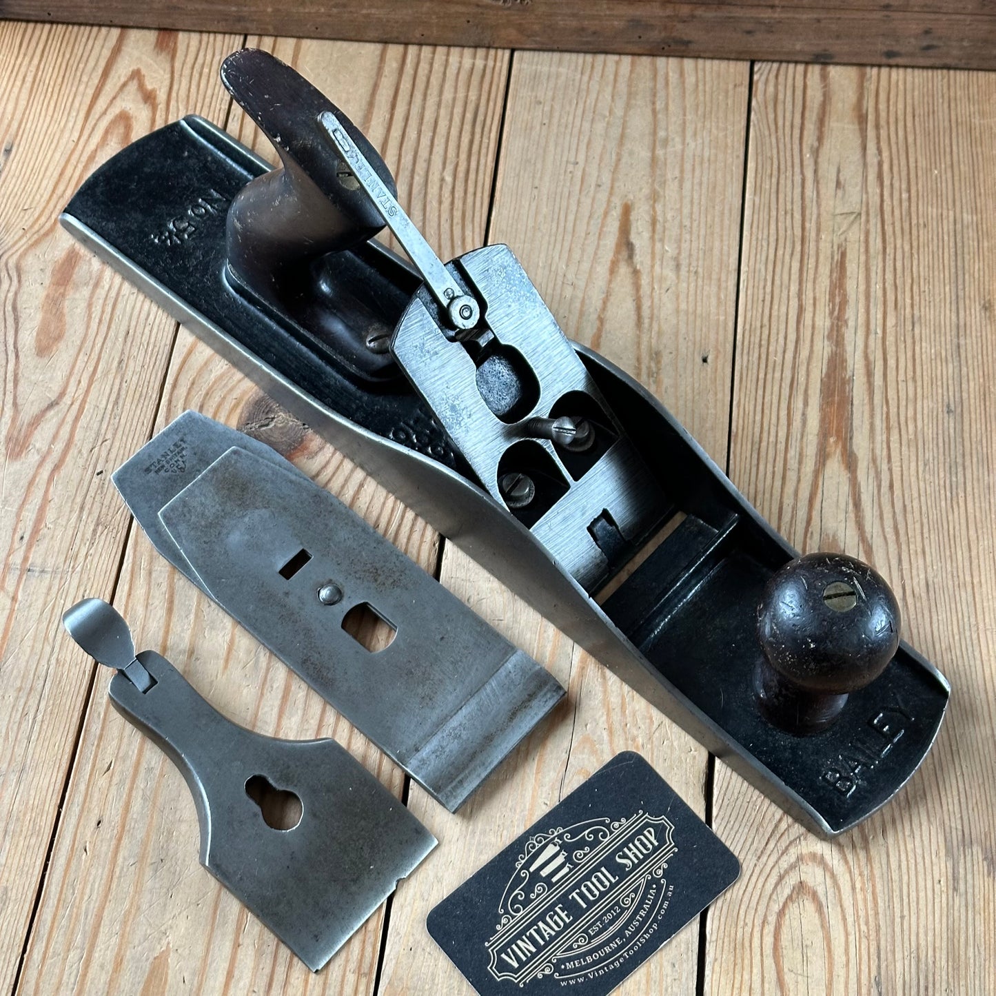 H2489 Vintage STANLEY USA Type 11 No.5 1/2 Corrugated PLANE with Rosewood handles