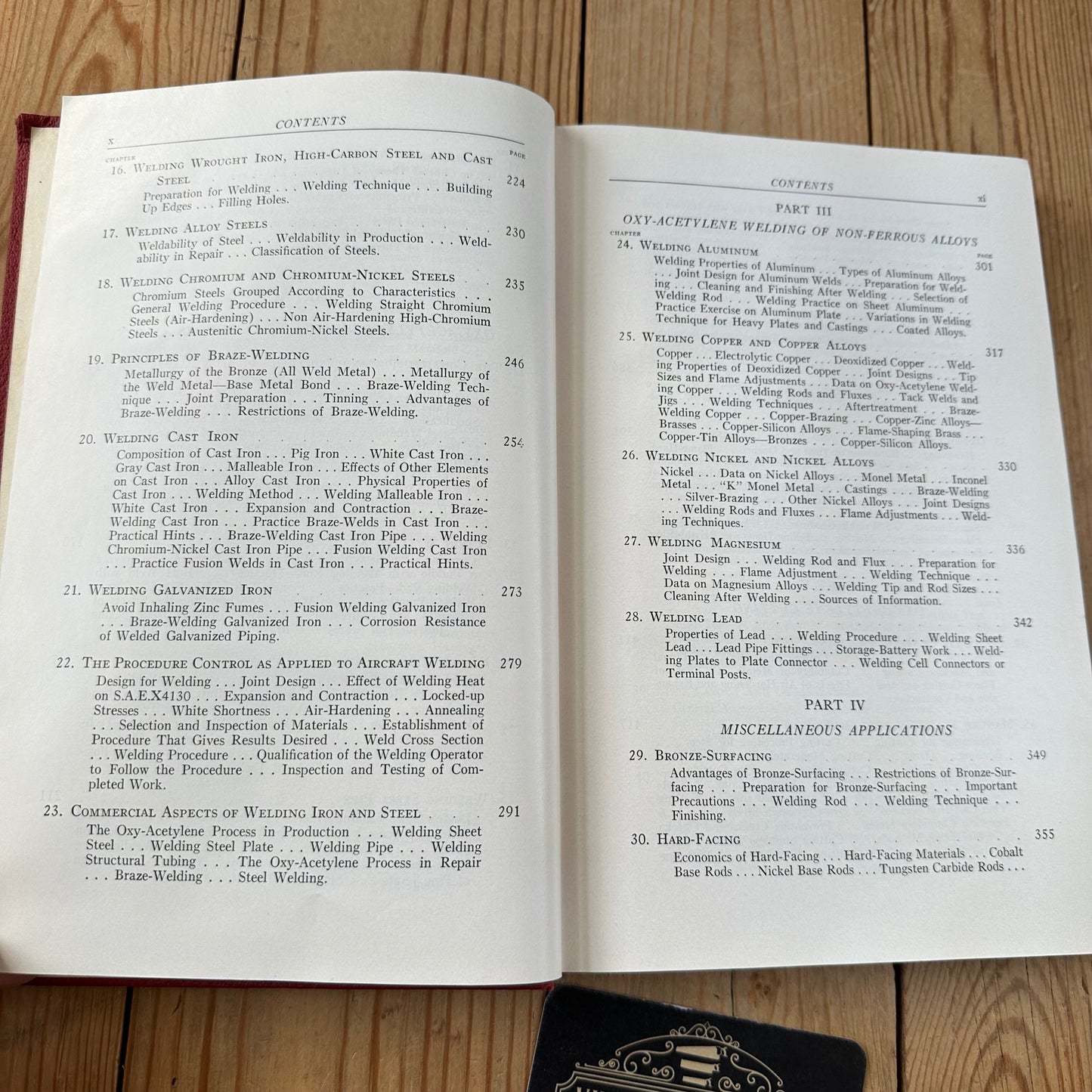 XBN127 Vintage 1960 BOOK The OXY-ACETYLENE HANDBOOK A Manual on Oxy-Acetylene WELDING and CUTTING procedures