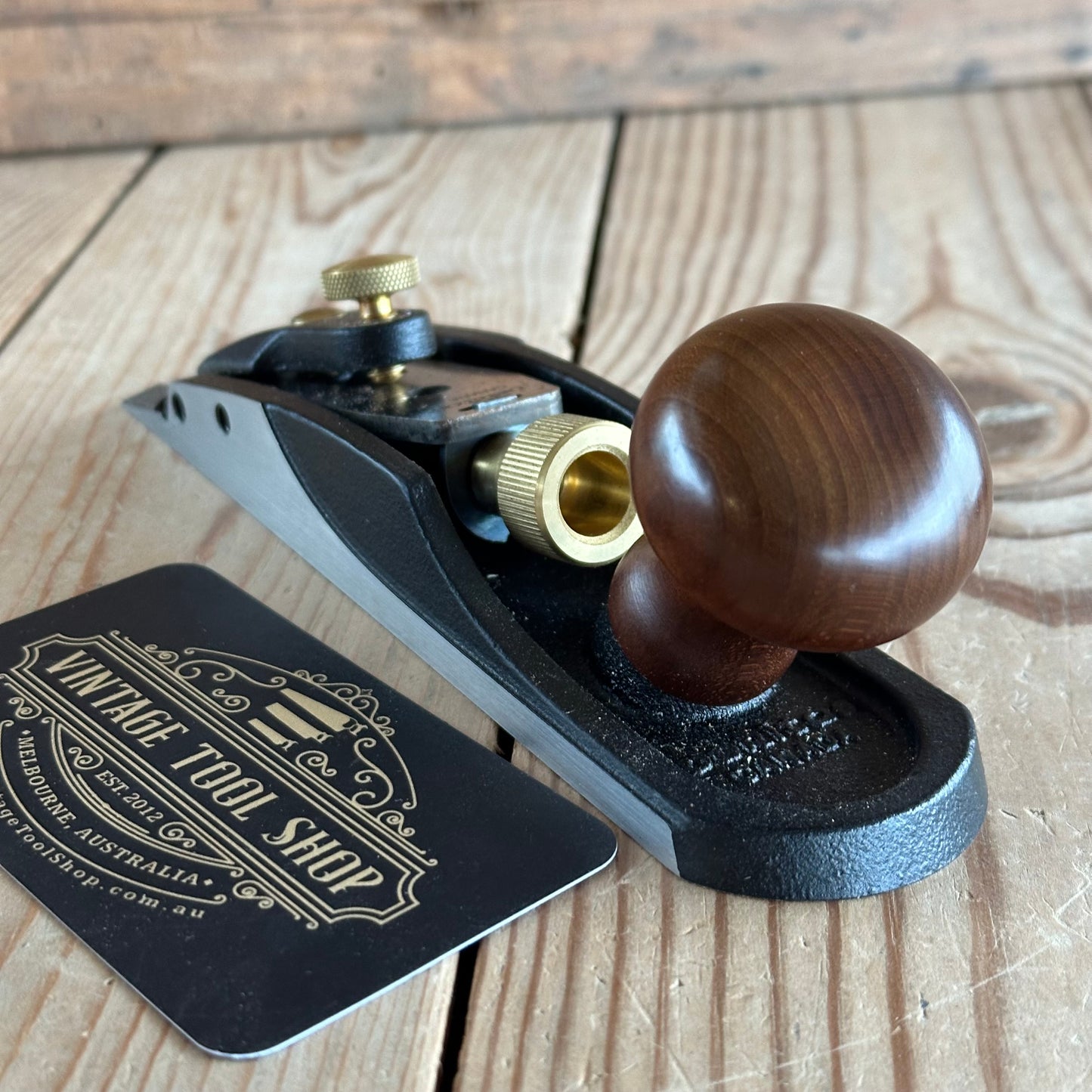 SOLD. H2196 Contemporary VERITAS CABINETMAKERS TRIMMING PLANE Chisel PLANE