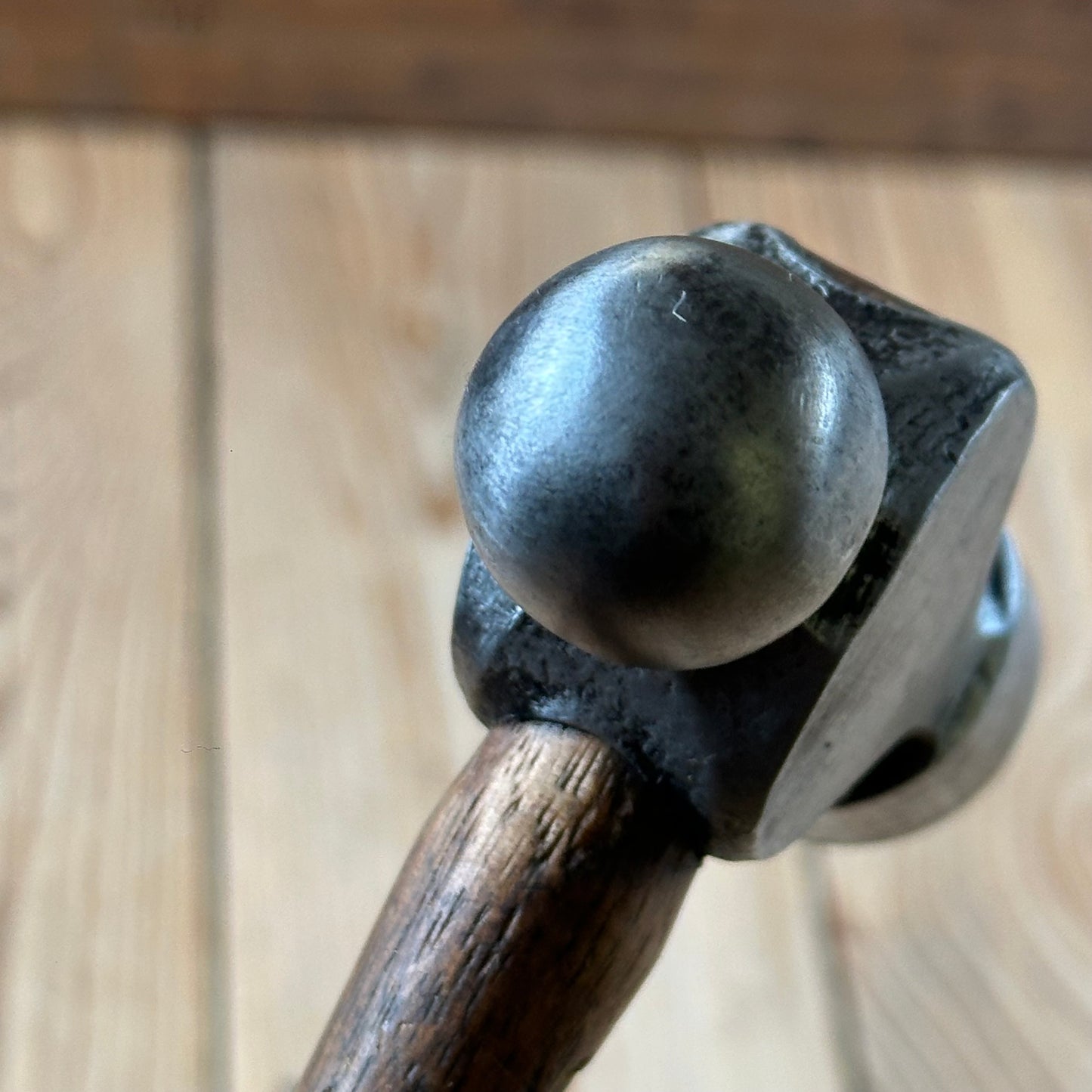 H2392 Vintage RAILROAD FINISH CHENEY USA ball peen HAMMER