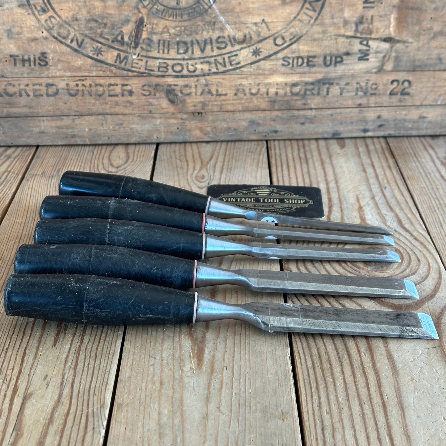 H1311 Vintage 5 x STANLEY bevel CHISELS